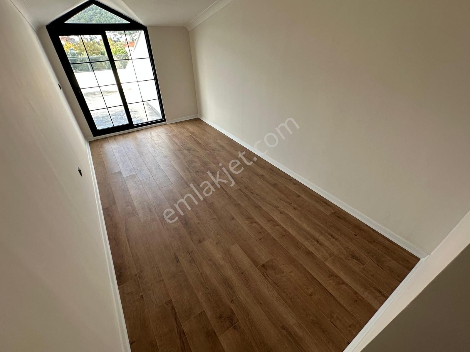 Kumsaldan Akçay'da Kapalı Otoparklı Giyinme Odalı_2+1_lüx Dublex - Görsel 21