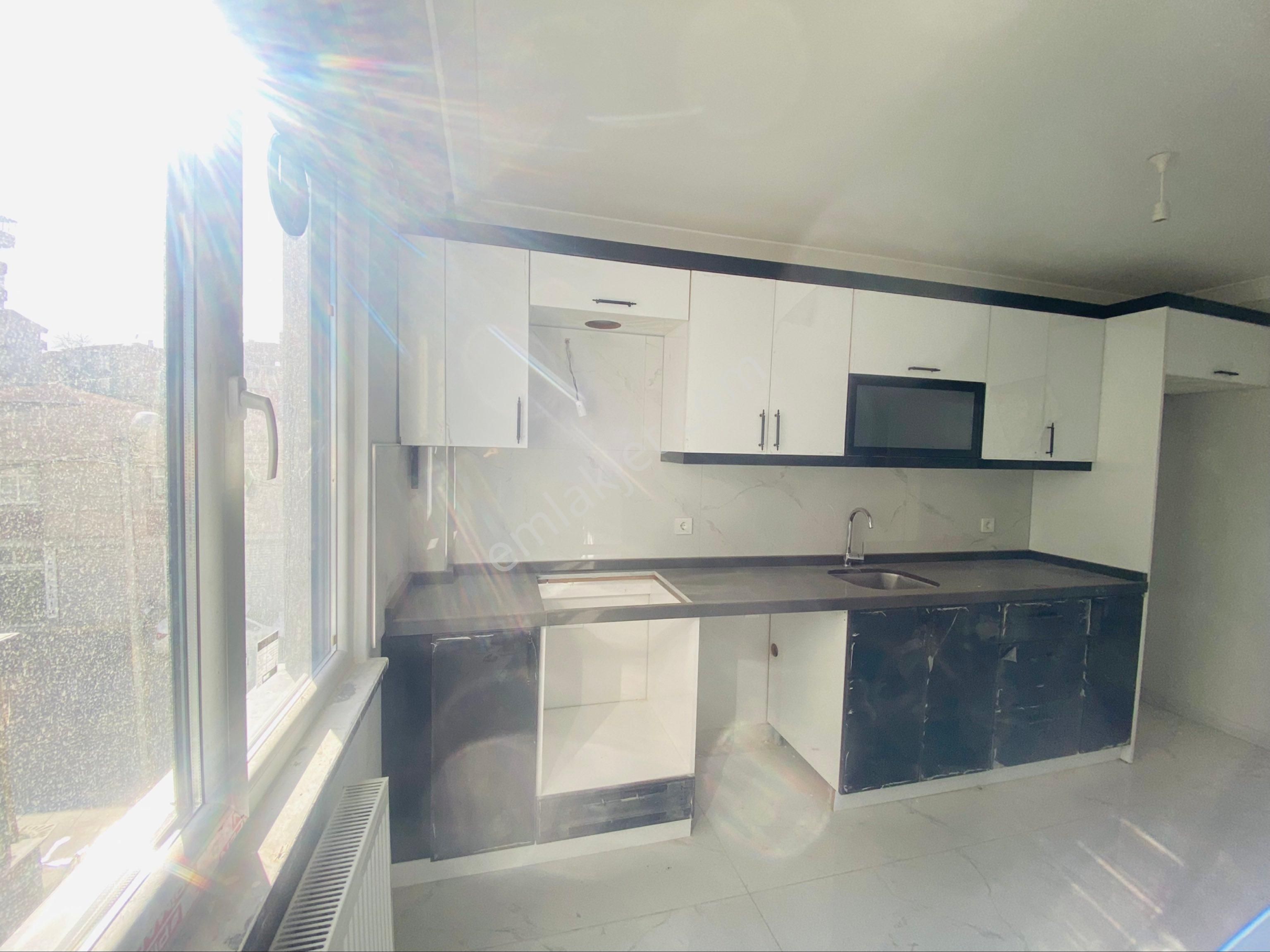 Mimarsinan Mah.kiralık 2+1 Cadde Üzerinde Arakat Daire - Görsel 21