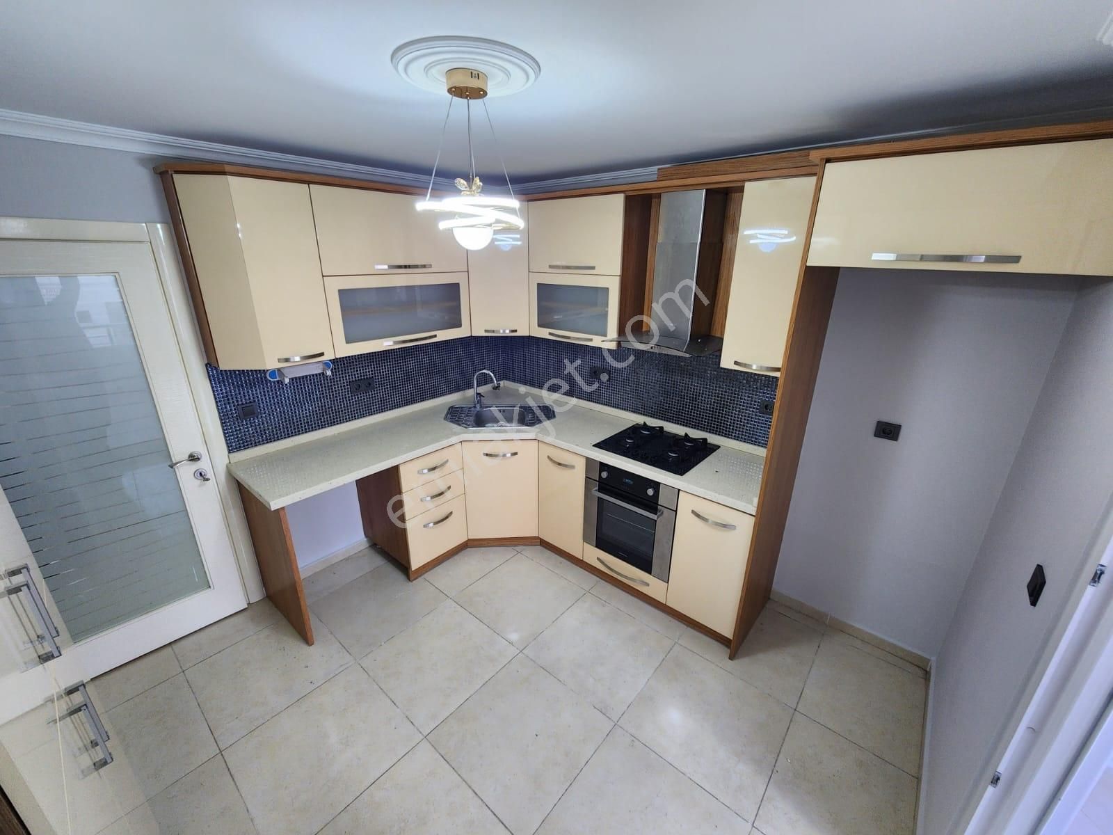 Kumsaldan Akçayda Geniş Balkon Ve Ebeveyn Banyolu 2+1 Fırsat Dai