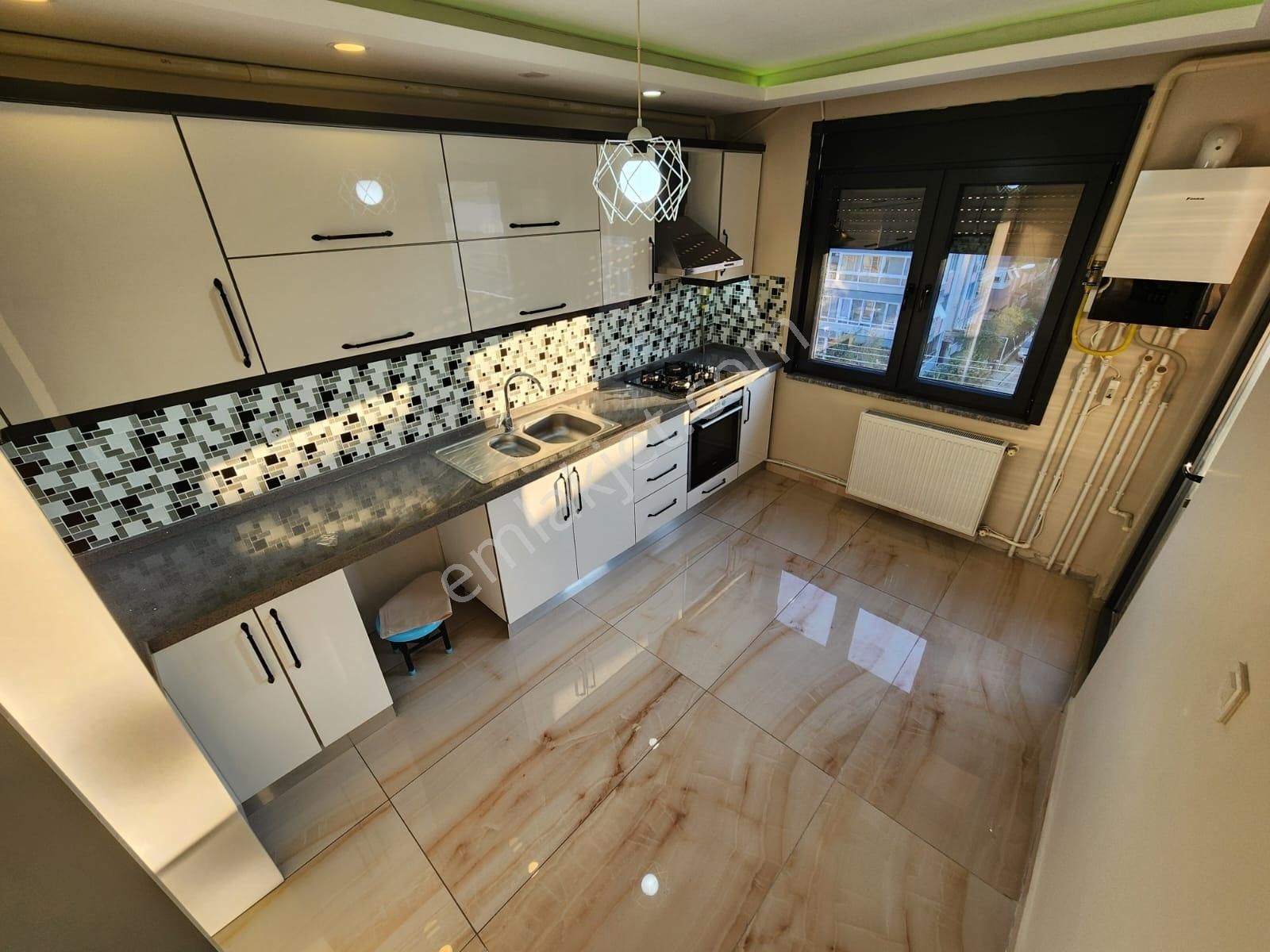 Kumsaldan Doktorlar Sitesi Mevkii Ebeveyn Banyolu_3+1_lüx Daire!