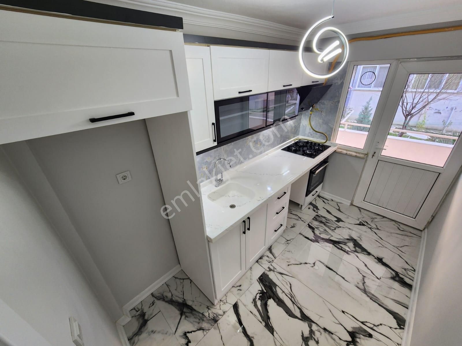 Kumsaldan İkizçayda Muhteşem Fiyat Çift Balkon_3+1_fırsat Daire! - Görsel 9