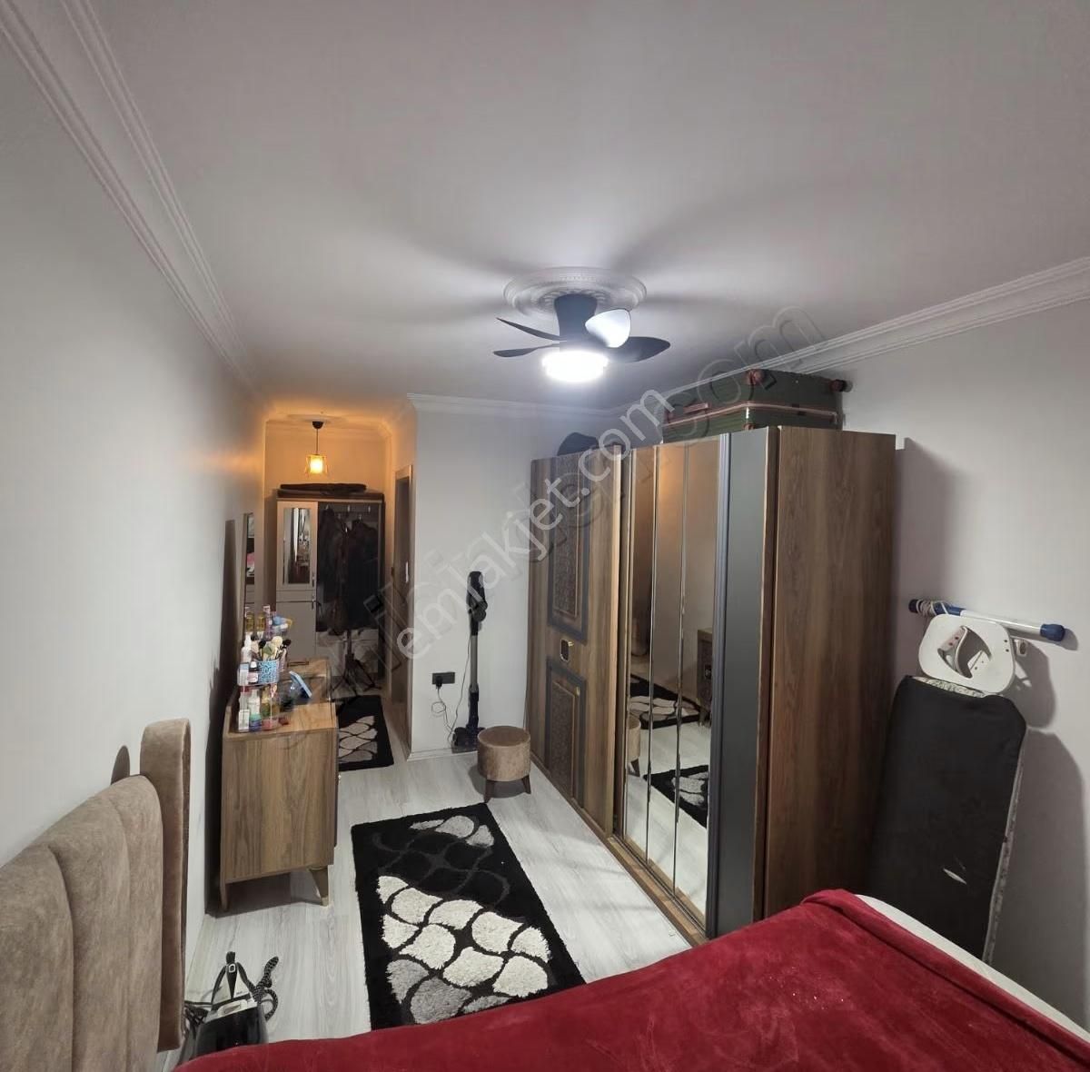 Burhaniye Merkezde Her Yere Yakın Ayrı Mutfak 3+1 Daire - Görsel 13