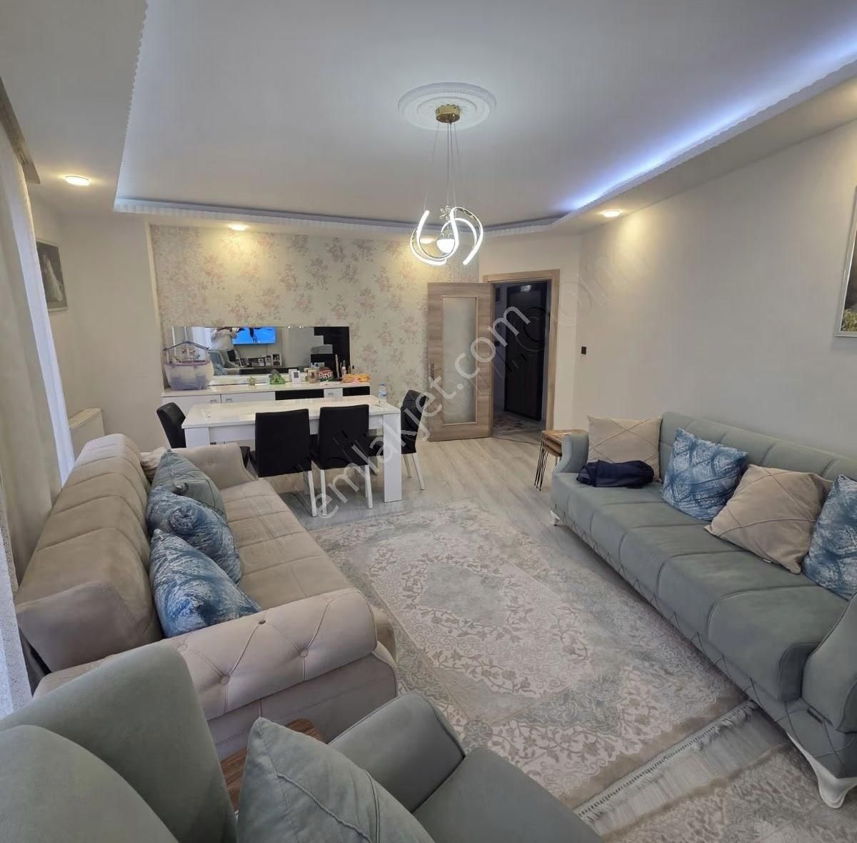 Burhaniye Merkezde Her Yere Yakın Ayrı Mutfak 3+1 Daire - Görsel 4