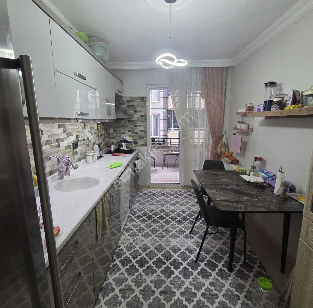 Burhaniye Merkezde Her Yere Yakın Ayrı Mutfak 3+1 Daire - Görsel 33