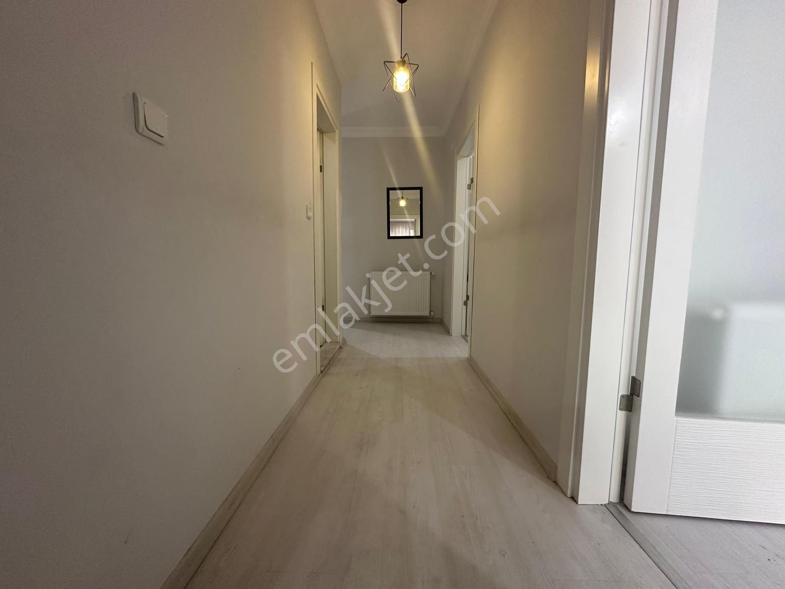 Kumsaldan Edremit'te 5 Yaşında Ön Cephe Fırsat Satılık_3+1_daire - Görsel 4