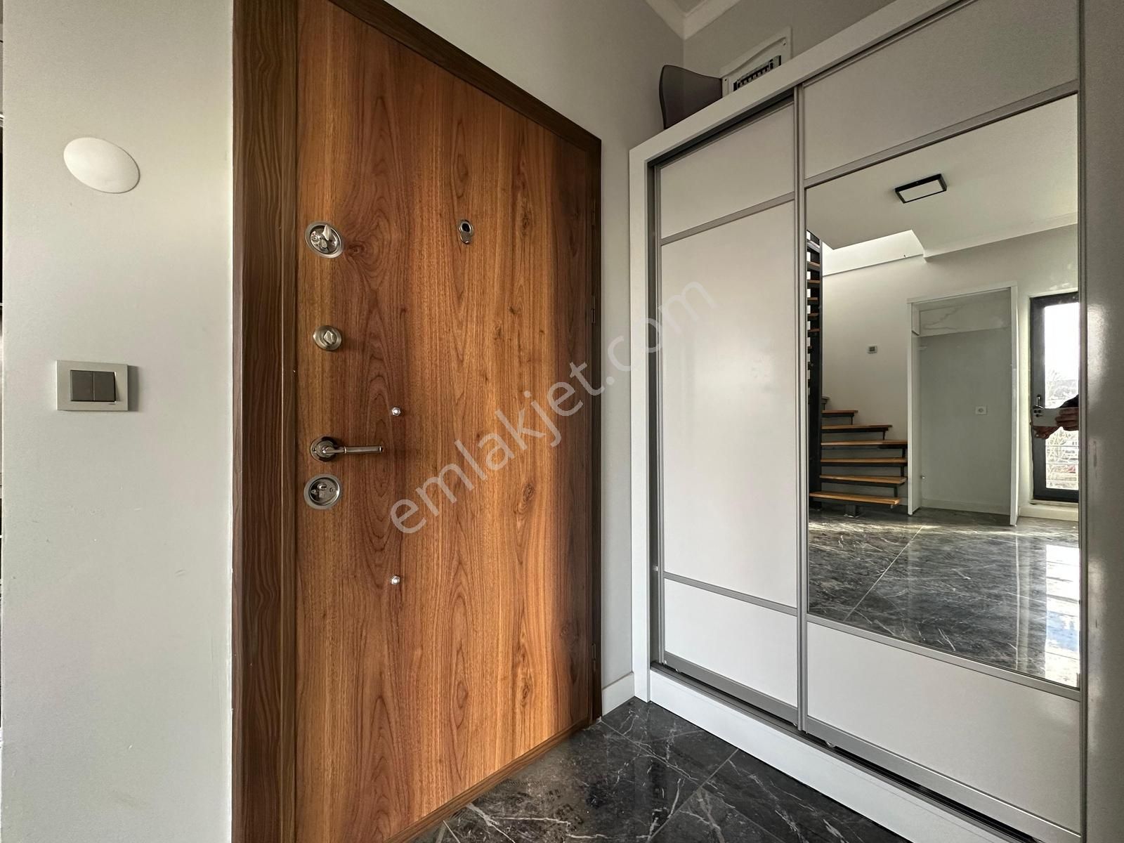 Kumsaldan Akçay Kaz Dağlarının Eteğinde 2 Yaşında_2+1_lüx Dublex - Görsel 4