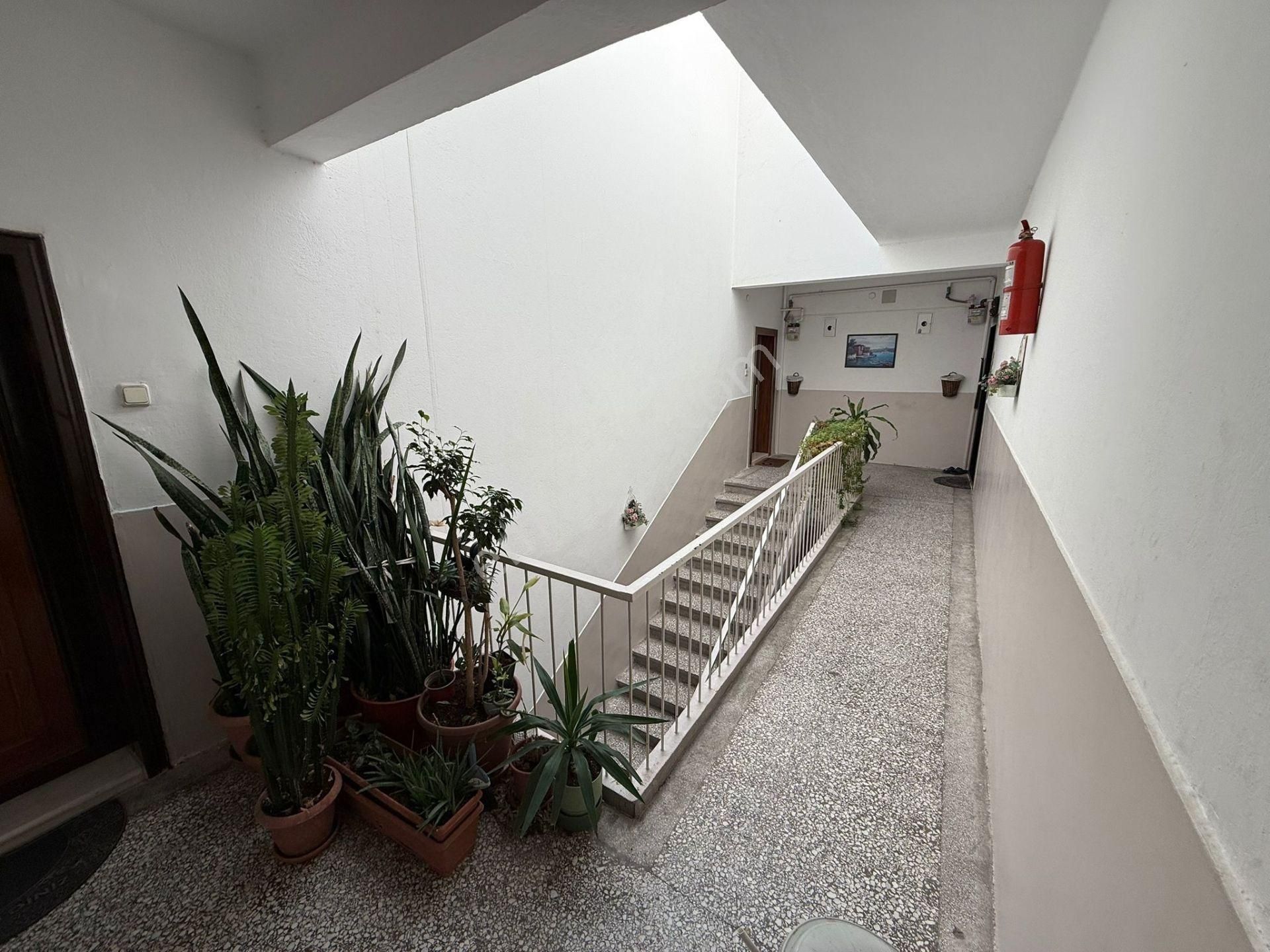 Aşağı Eğlence Meşeli Sok.'da 3+1 Bağımsız Manzaralı Acil !! - Görsel 15