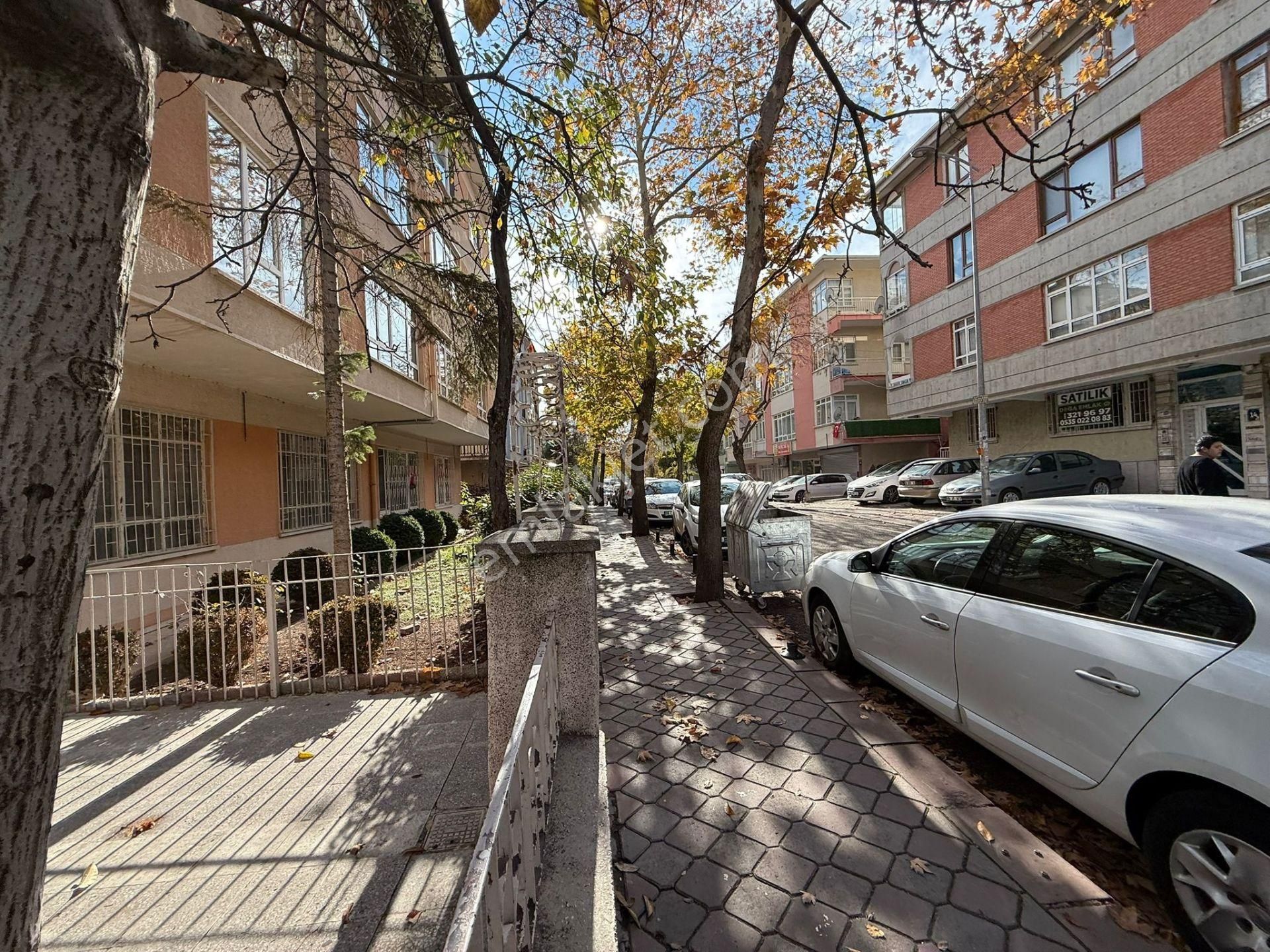 Aşağı Eğlence Meşeli Sok.'da 3+1 Bağımsız Manzaralı Acil !! - Görsel 22