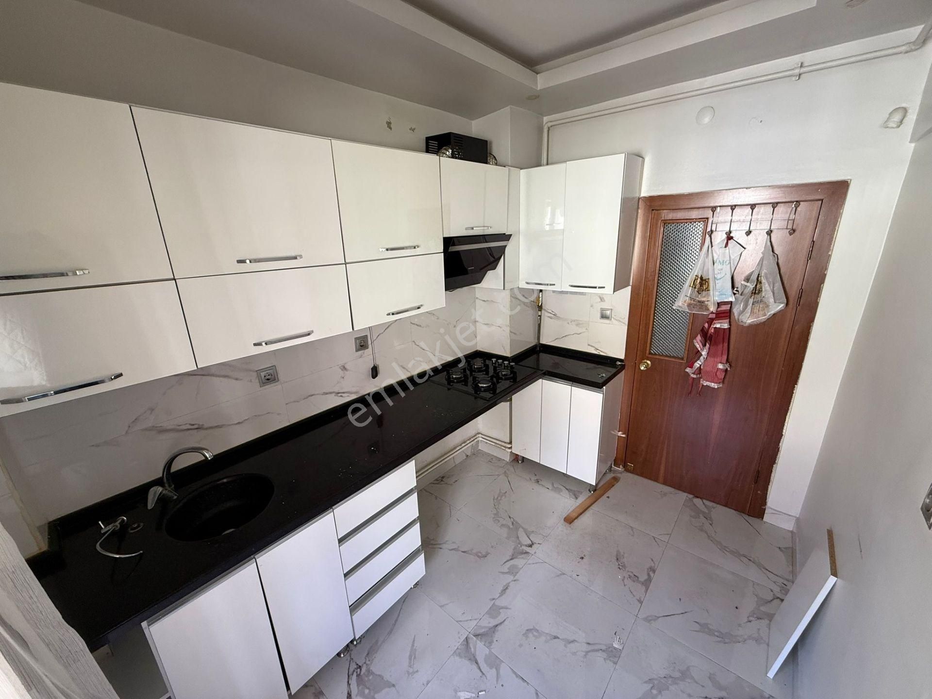 Aşağı Eğlence Meşeli Sok.'da 3+1 Bağımsız Manzaralı Acil !! - Görsel 3