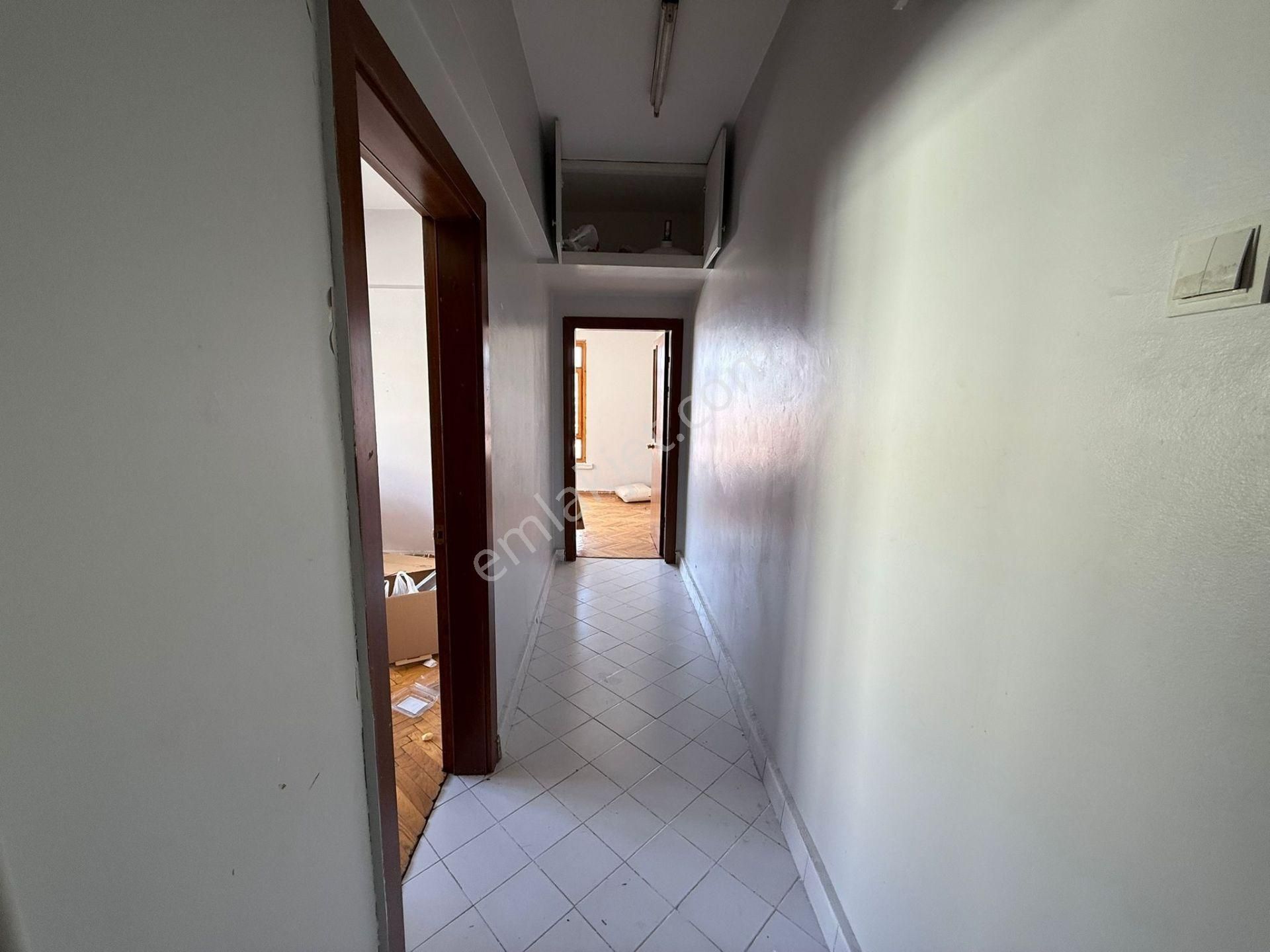 Aşağı Eğlence Meşeli Sok.'da 3+1 Bağımsız Manzaralı Acil !! - Görsel 9