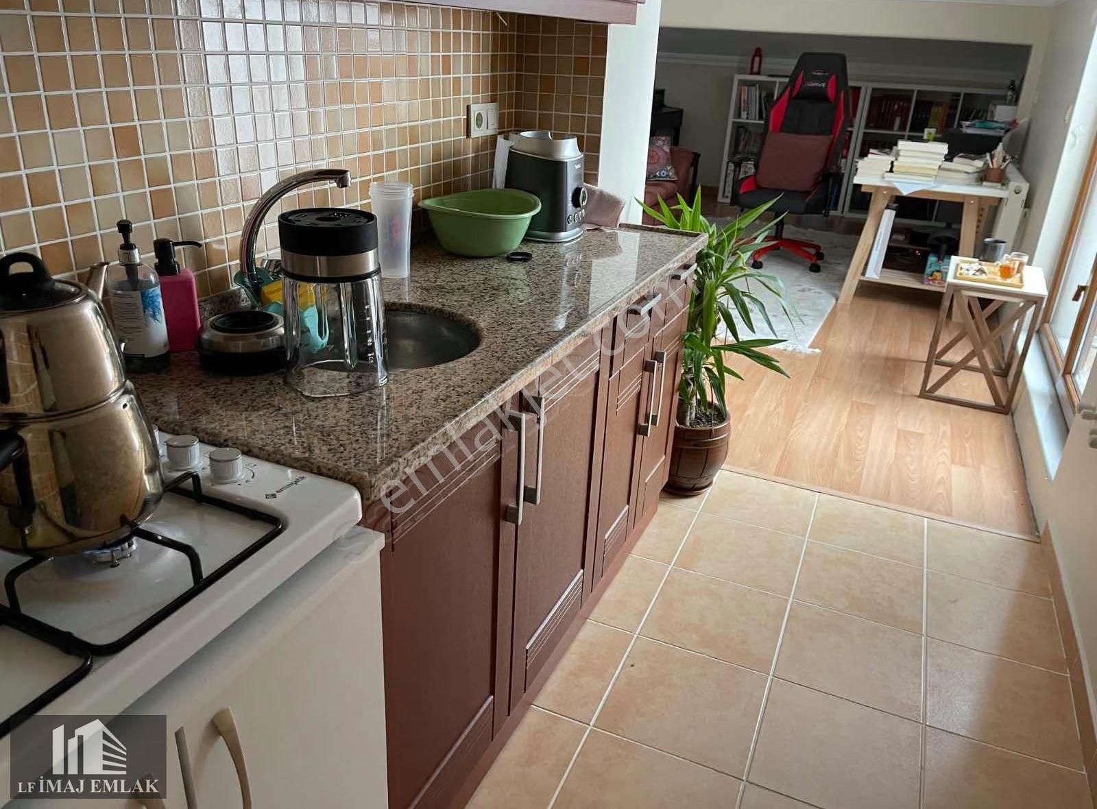 Ümraniye Tantavi De 5+2 200 M2 Net Geniş Odalı Bakımlı Dubleks - Görsel 12