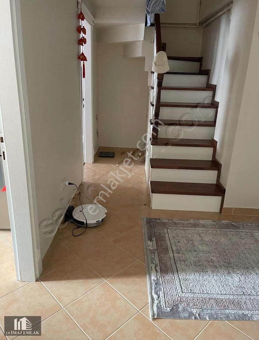 Ümraniye Tantavi De 5+2 200 M2 Net Geniş Odalı Bakımlı Dubleks - Görsel 13