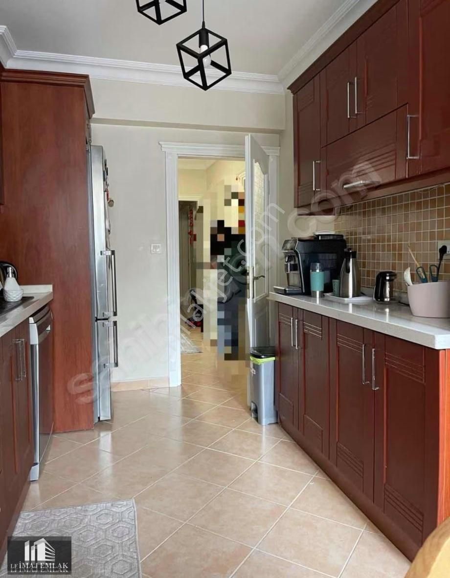 Ümraniye Tantavi De 5+2 200 M2 Net Geniş Odalı Bakımlı Dubleks - Görsel 15