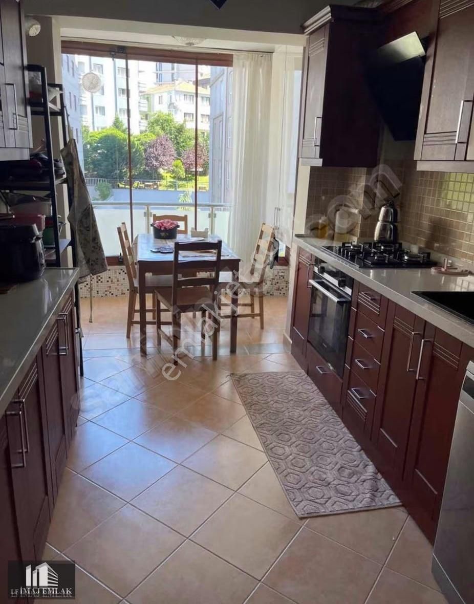 Ümraniye Tantavi De 5+2 200 M2 Net Geniş Odalı Bakımlı Dubleks - Görsel 23