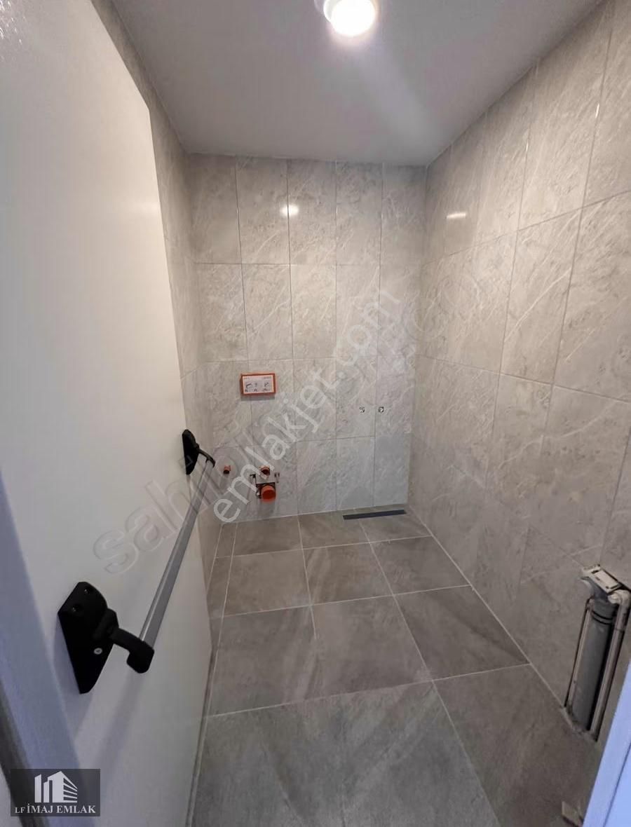 Caddebostan Sahilde Yeni Bina 1+1 60 M2 Ebeveynli Boş - Görsel 4