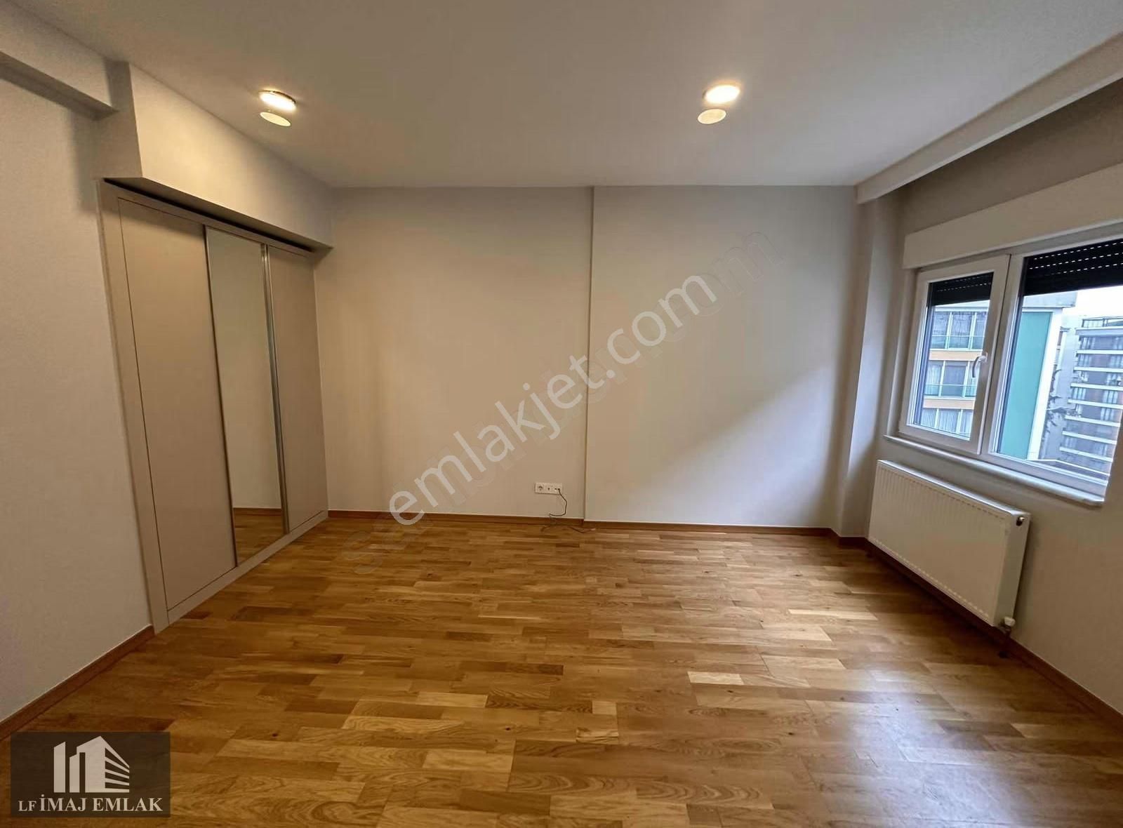 Caddebostan Sahilde Yeni Bina 1+1 60 M2 Ebeveynli Boş - Görsel 2