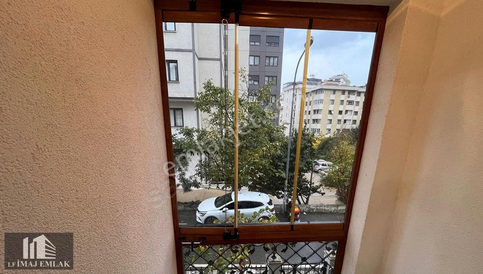 Lf İmaj Bostancı'da 2+1 Balkonlu Yarı Açık Mutfaklı Yeni Binada - Görsel 10