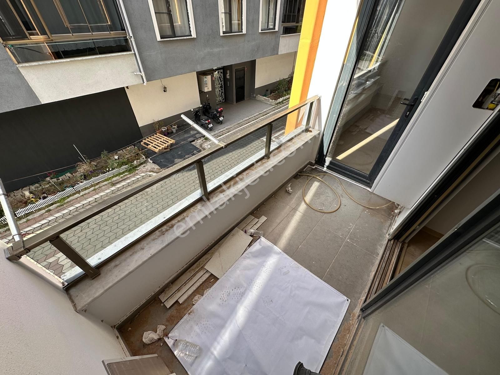 Kumsaldan!! Ege Kafe Mevkii Ara Kat Masrafsız_1+1_geniş Daire!!! - Görsel 4