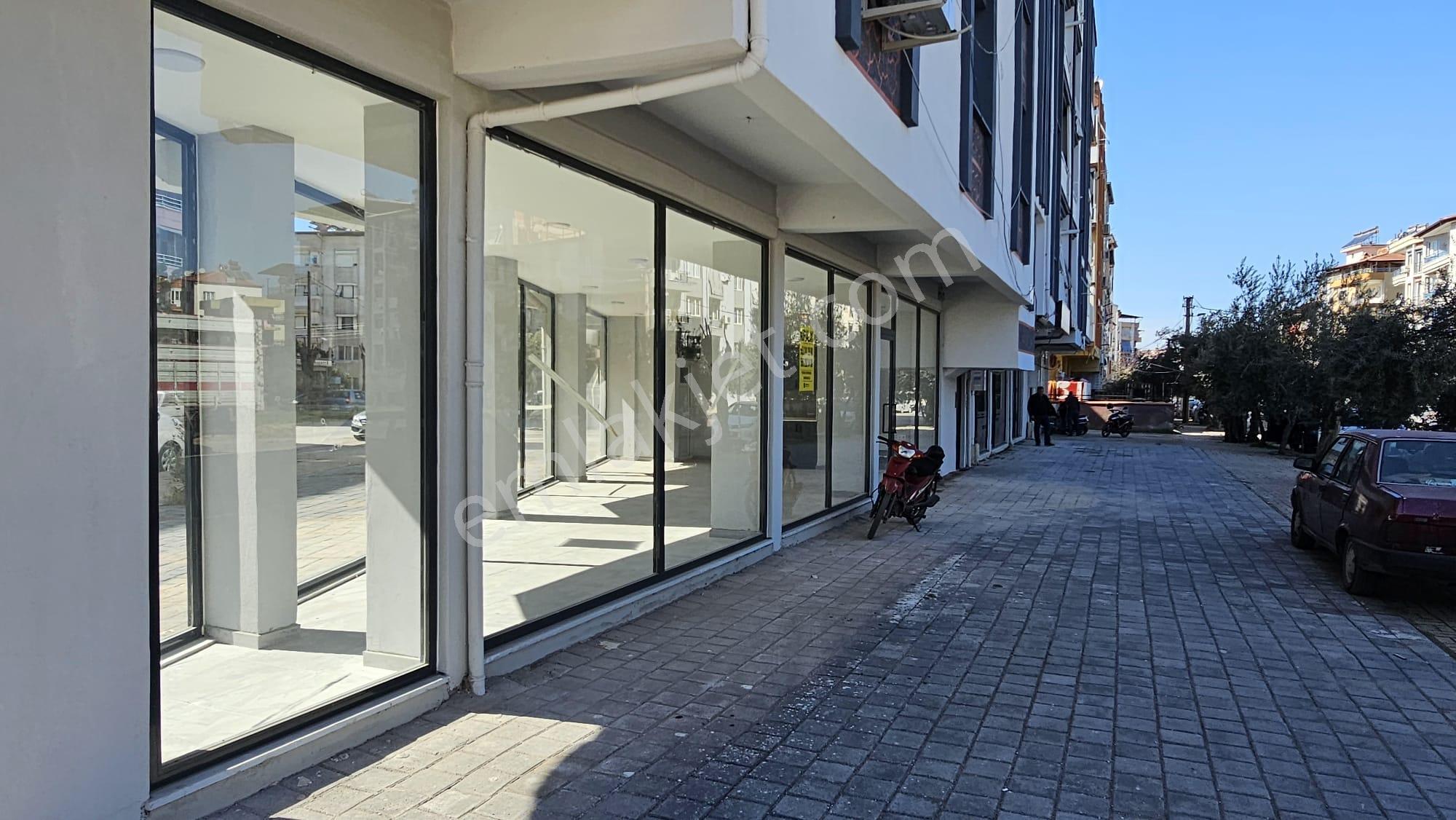 Yuvam Gayrimenkul'den Cumhuriyet Mah.64 M2 Kiralık Dükkan - Görsel 6