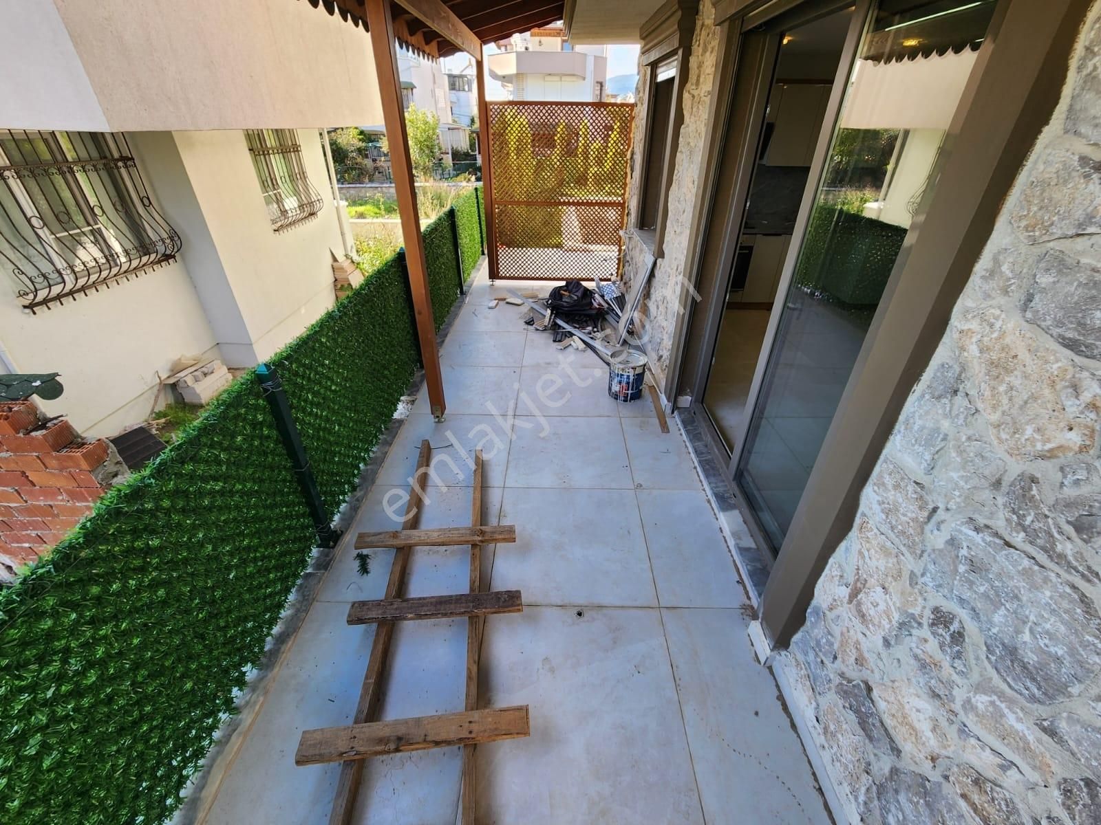 Kumsaldan Mavi Ve Yeşilin Birleştiği Lüx Tasarım_4+1_geniş Villa - Görsel 15