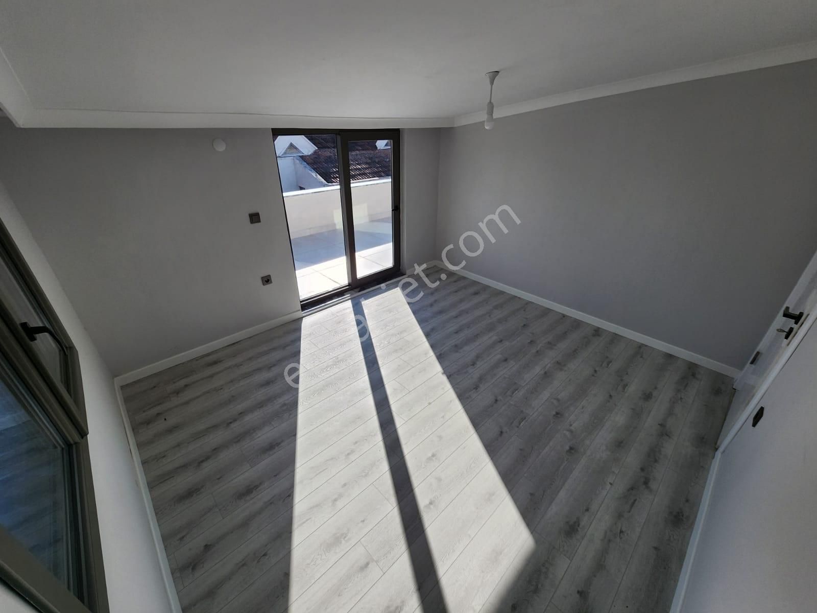 Kumsaldan Mavi Ve Yeşilin Birleştiği Lüx Tasarım_4+1_geniş Villa - Görsel 20