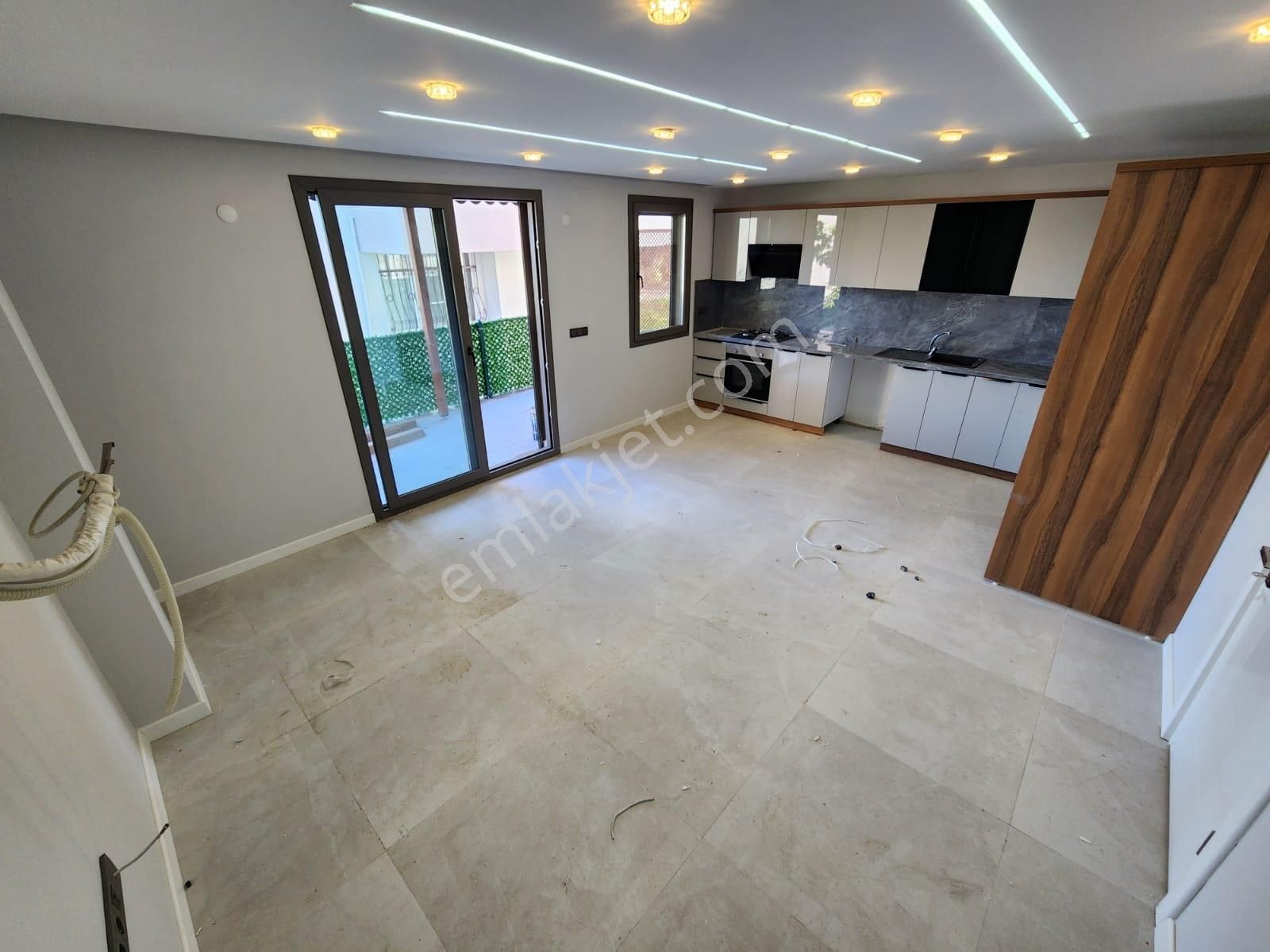 Kumsaldan Mavi Ve Yeşilin Birleştiği Lüx Tasarım_4+1_geniş Villa - Görsel 10