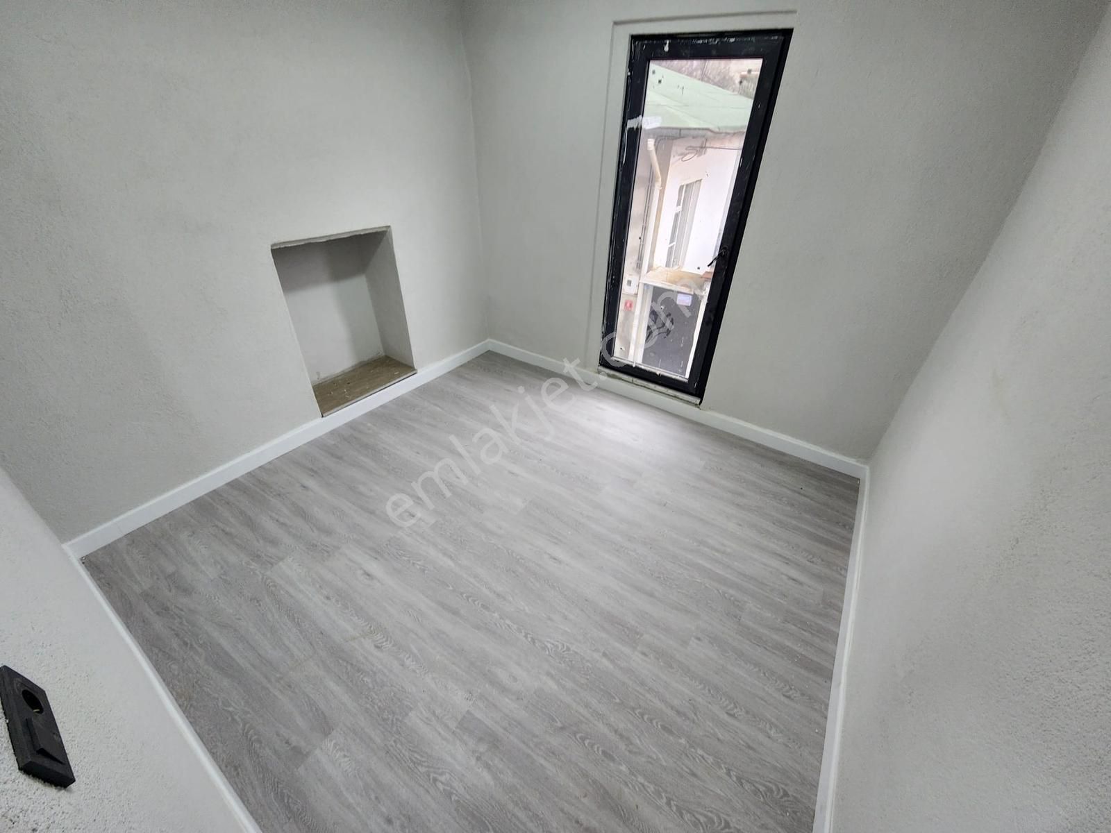 Kumsaldan Kızılkeçili'de Köy Havası Eşliğinde_1+1_bahçeli Daire! - Görsel 29