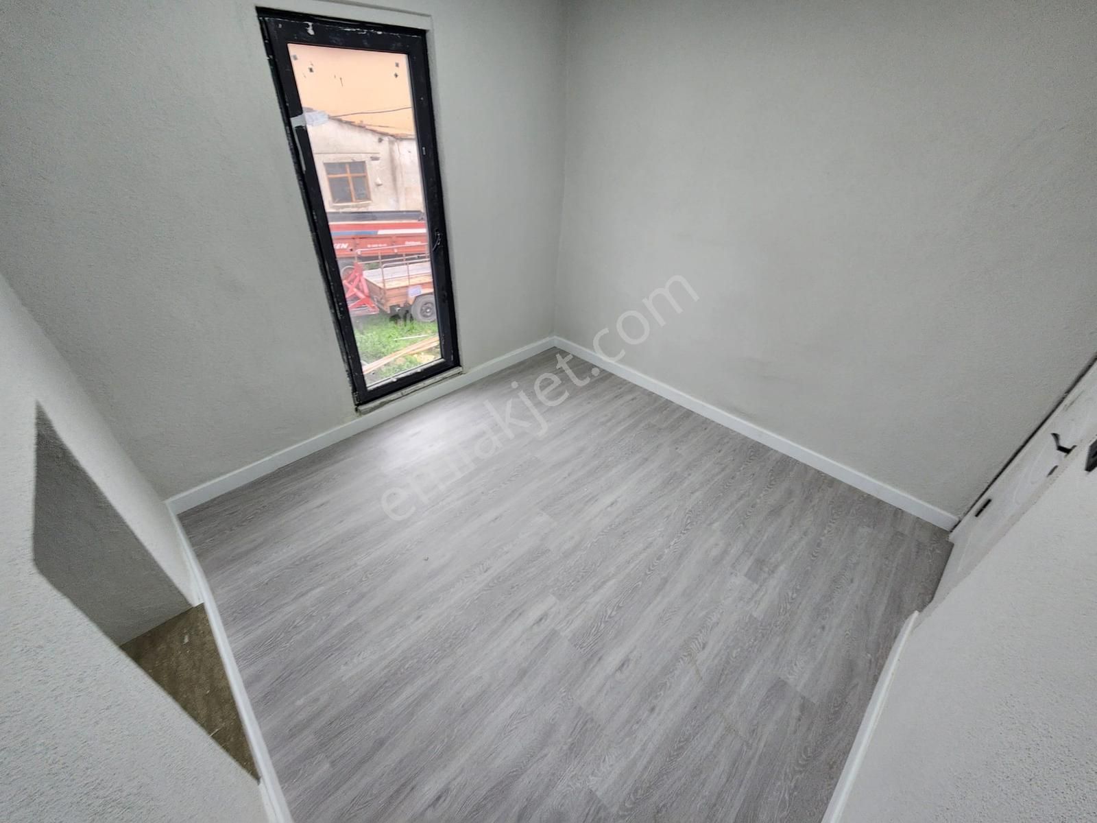 Kumsaldan Kızılkeçili'de Köy Havası Eşliğinde_1+1_bahçeli Daire! - Görsel 32