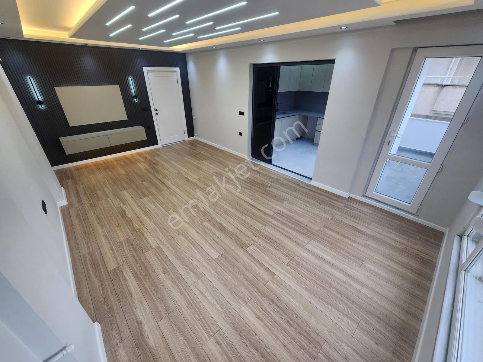 Kumsaldan Akçayda Denize 300mt Ebeveyn Banyolu_2+1_öncephe Daire - Görsel 24