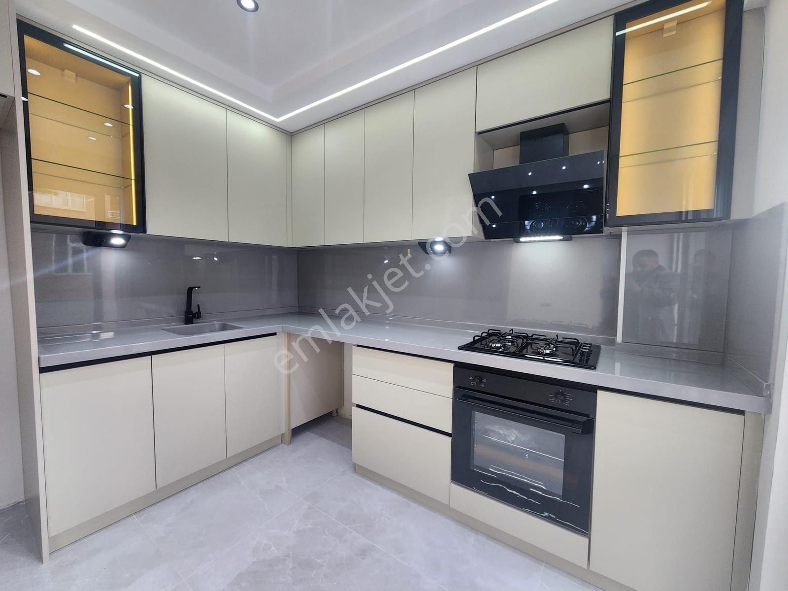 Kumsaldan Akçayda Denize 300mt Ebeveyn Banyolu_2+1_öncephe Daire - Görsel 8