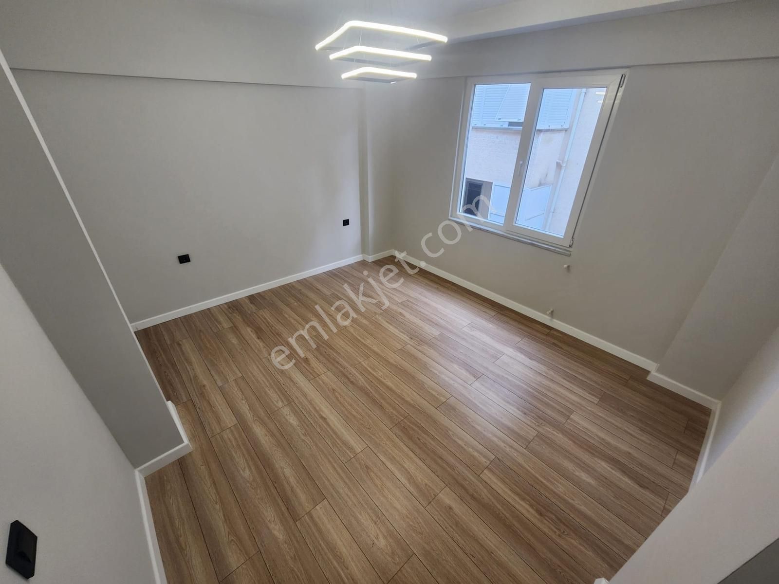 Kumsaldan Akçayda Denize 300mt Ebeveyn Banyolu_2+1_öncephe Daire - Görsel 11