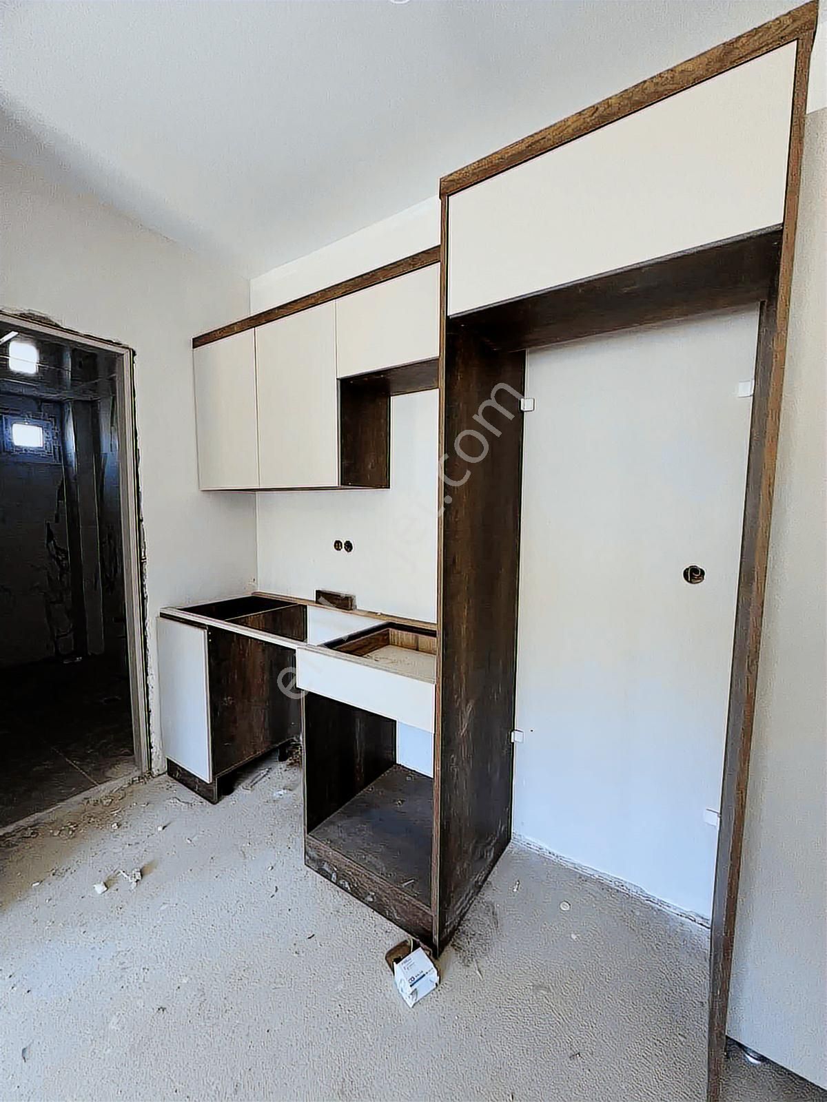 Kulepark~farkıyla~çok~geniş~40~m2net~oturumlu~1+1~2~aya~teslim