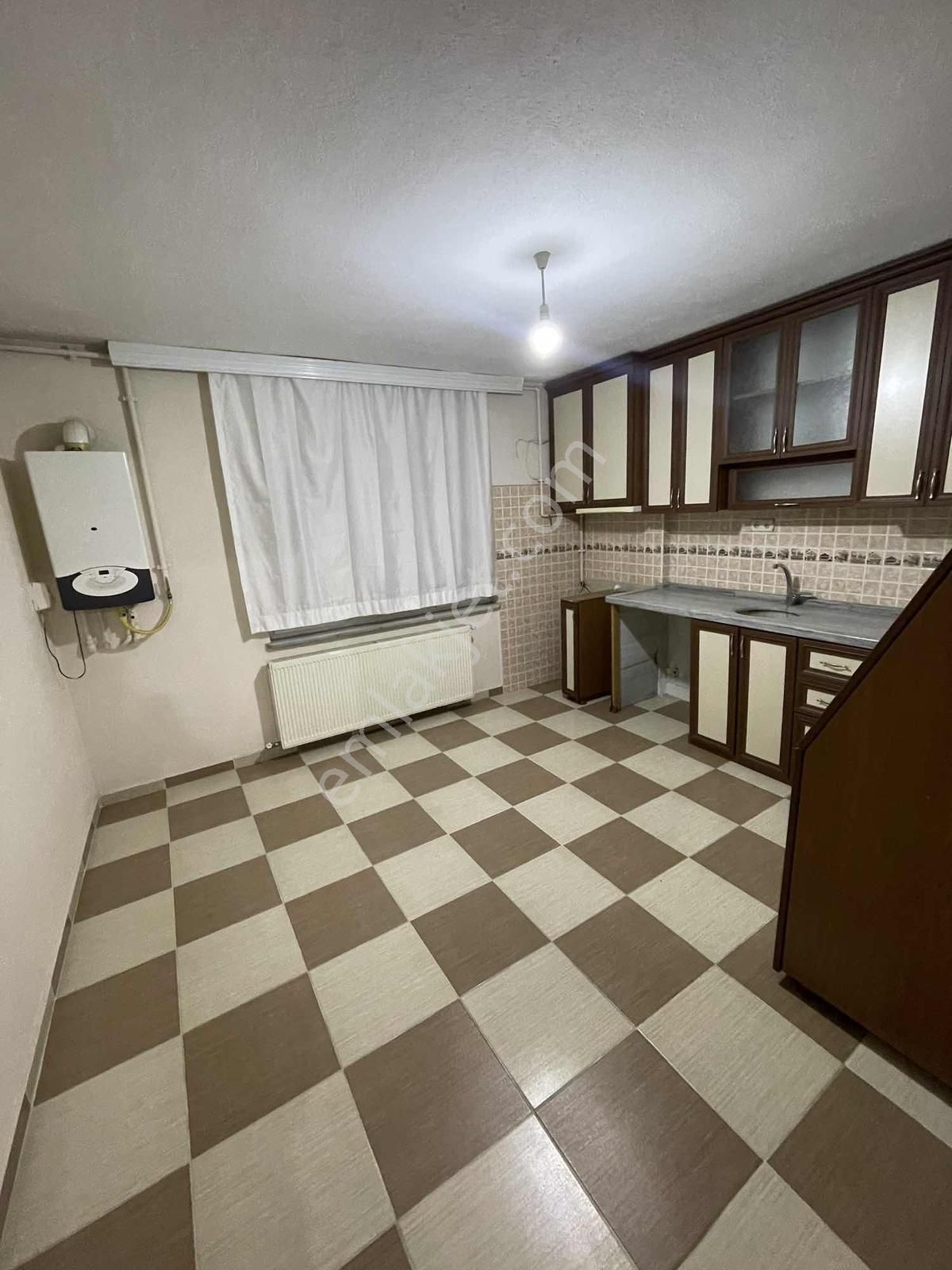 Yenibağlar Mahallesi'nde 2+1 Kiralık Daire - Görsel 6