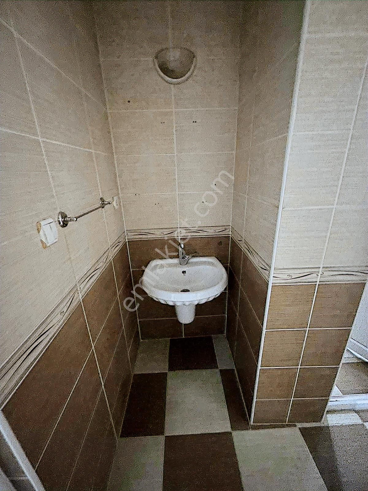 Yenibağlar Mahallesi'nde 2+1 Kiralık Daire - Görsel 11
