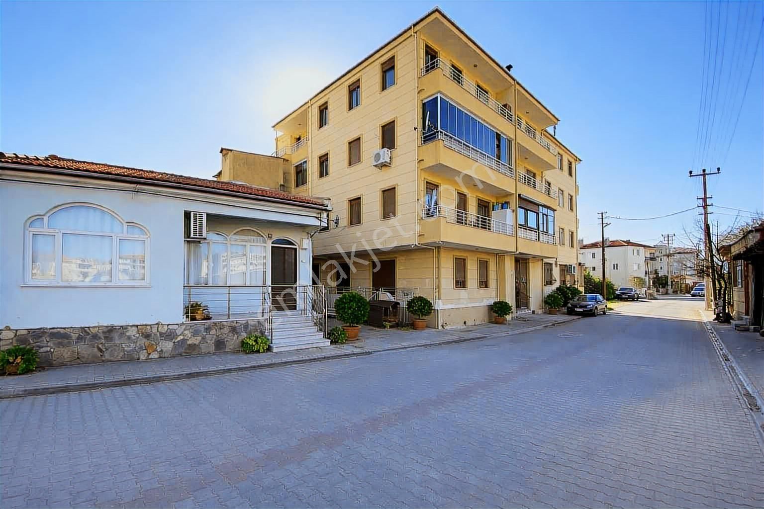 Dağlı !gayrimenkul'den 3+1 Cadde Üzeri Fırsat Daire!!