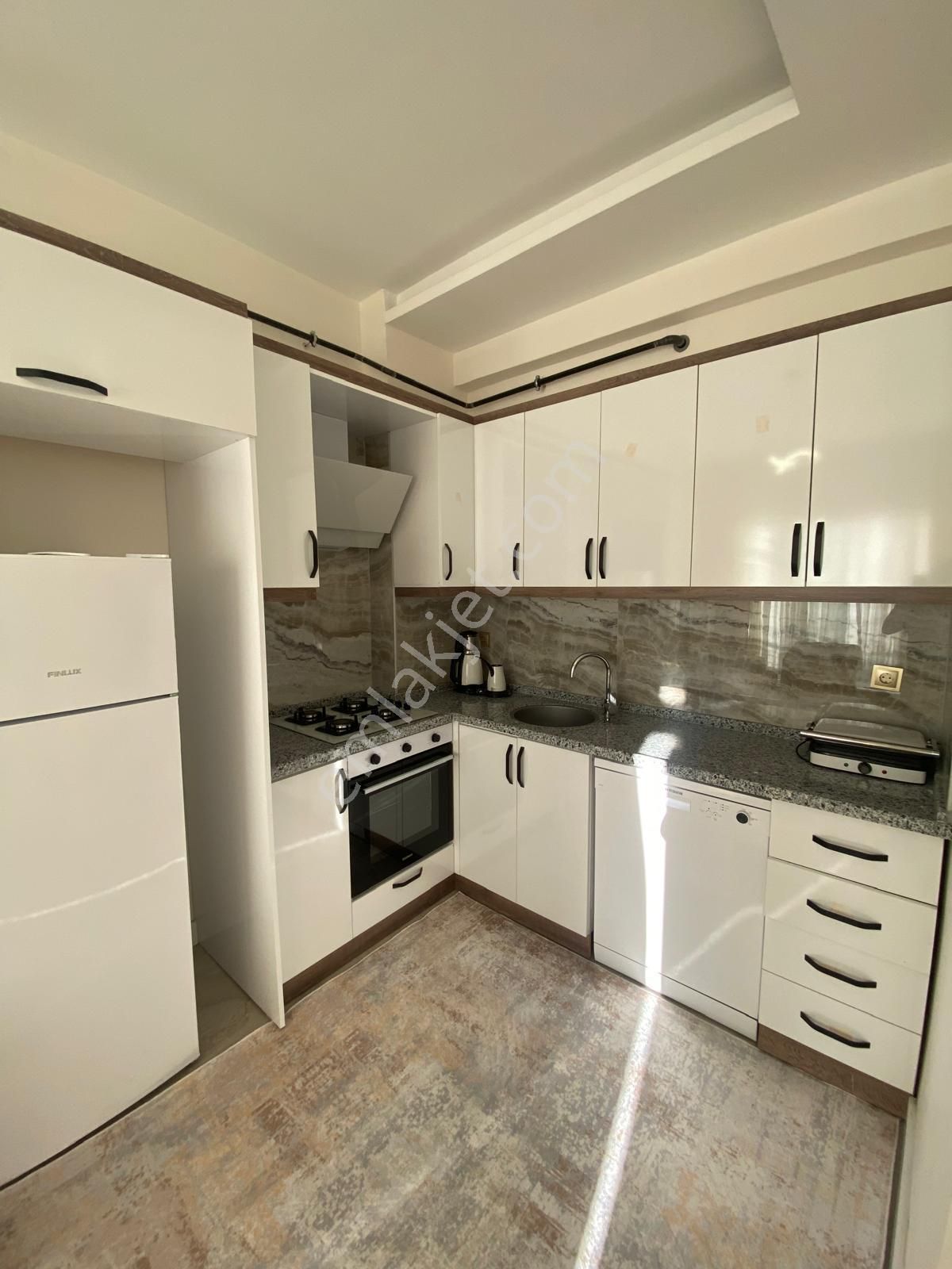 Erdemli Merkezde Sıfır Eşyalı 1+1 Satılık Daire - Görsel 4