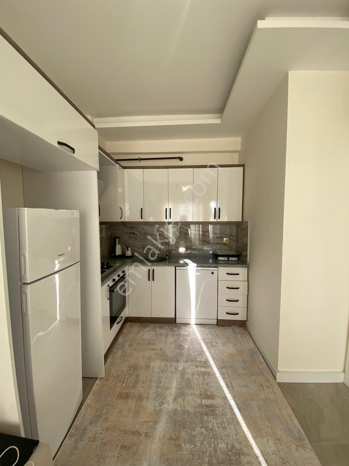 Erdemli Merkezde Sıfır Eşyalı 1+1 Satılık Daire - Görsel 3