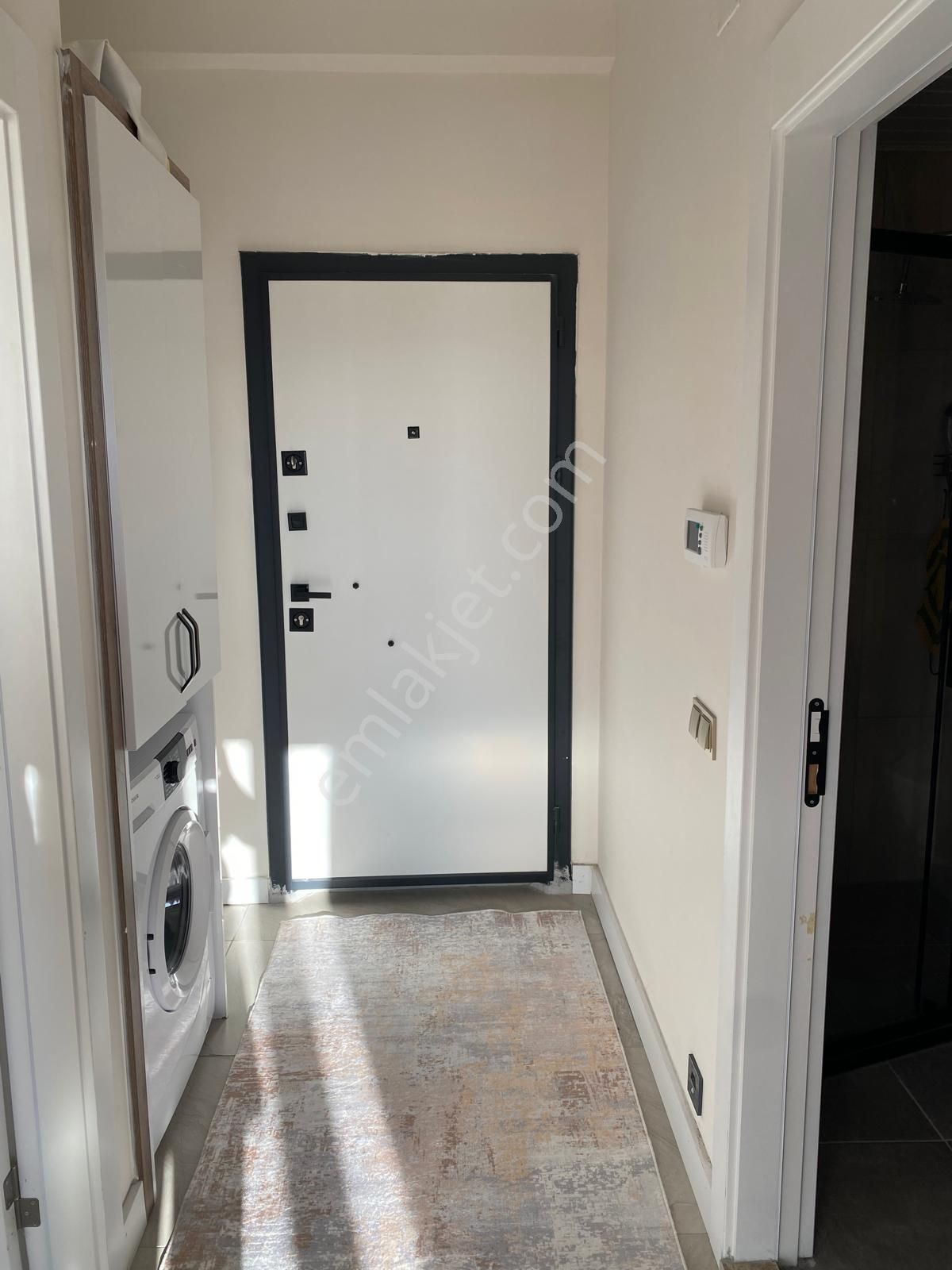 Erdemli Merkezde Sıfır Eşyalı 1+1 Satılık Daire - Görsel 9