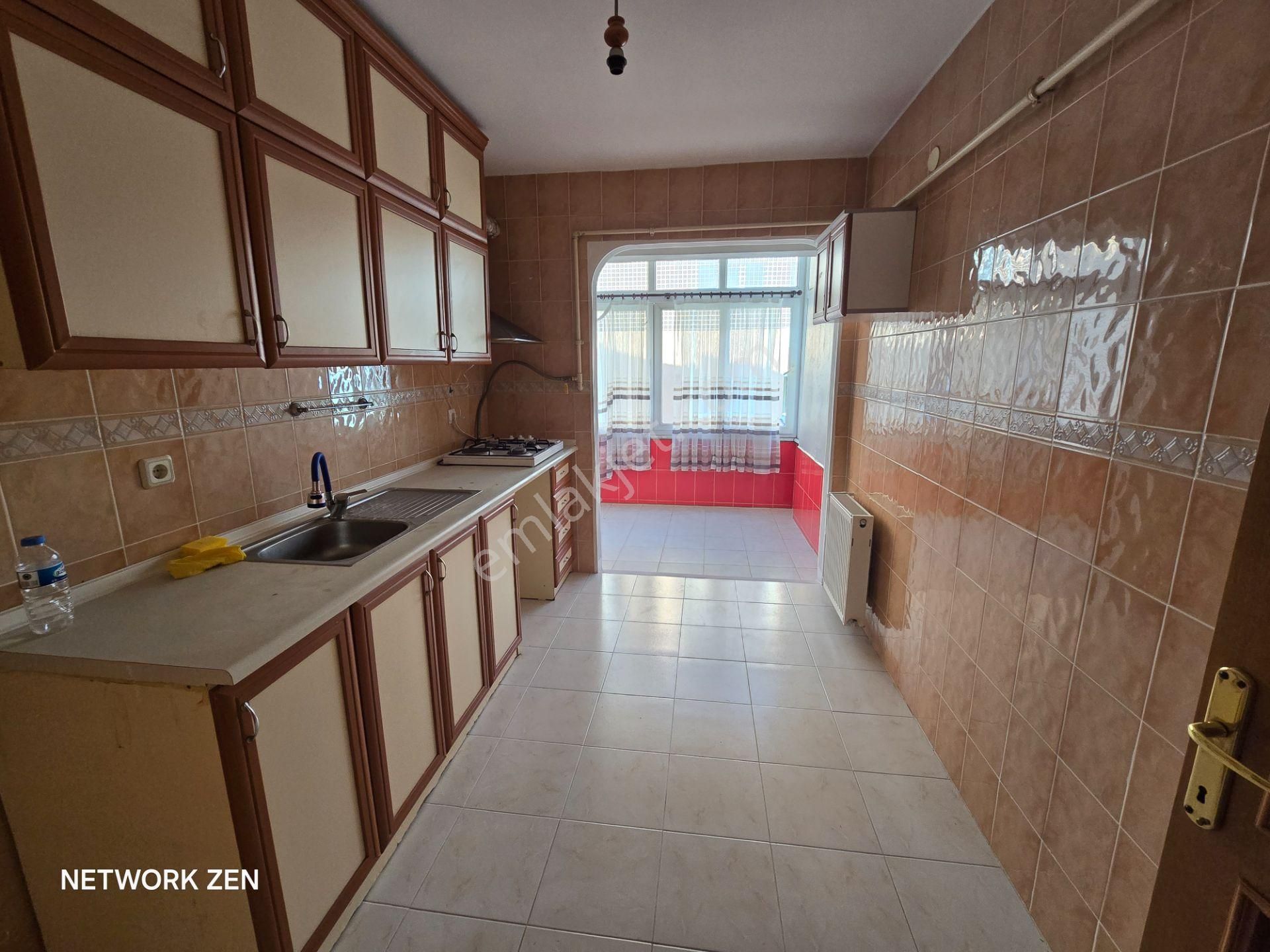 Bahçeköy Kemer'de Asansörlü Binada Arakat 2+1 Daire - Görsel 5