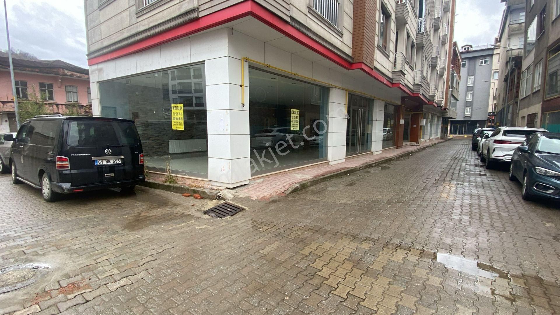 Trabzon Araklı'da Kiralık Dükkan