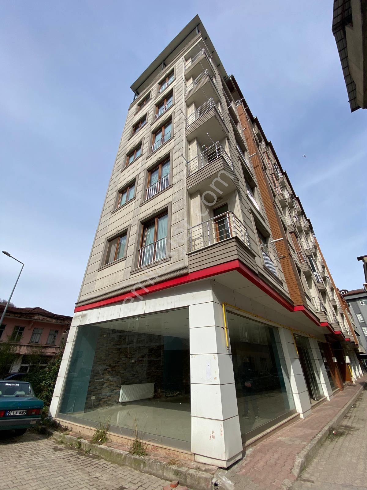 Trabzon Araklı'da Kiralık Dükkan - Görsel 18