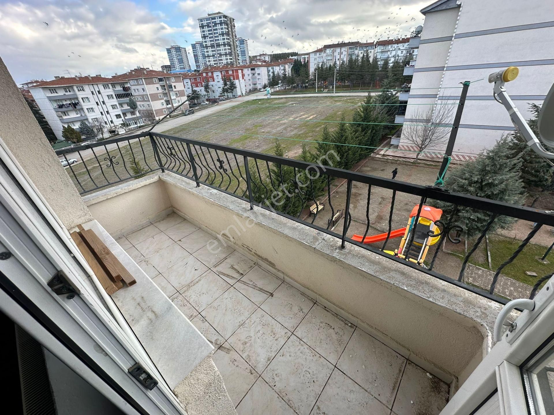 Sincan Site İçinde Vatan Bilgisayar Karşısında Geniş 3+1 Kiralık Daire - Görsel 9