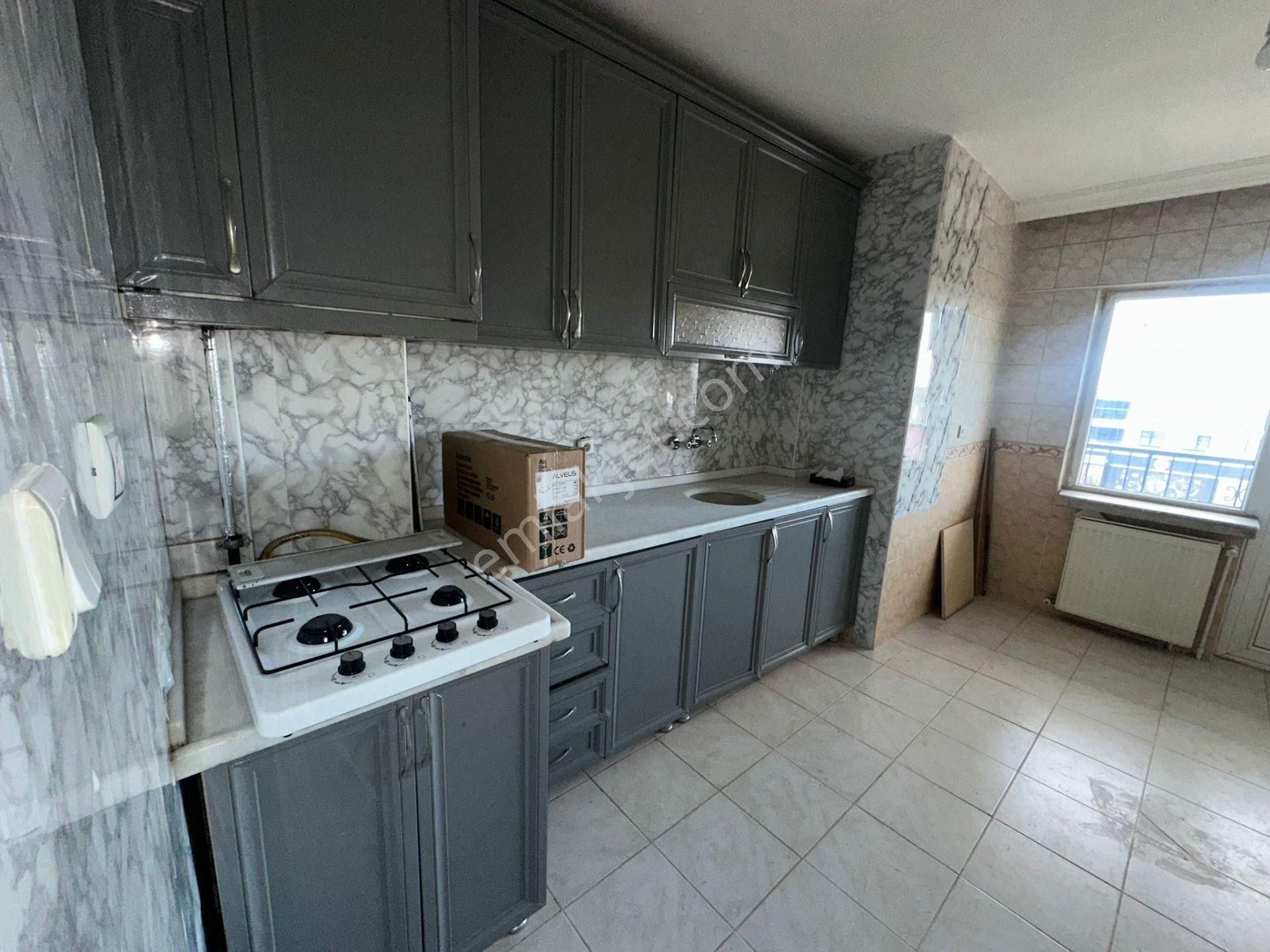 Sincan Site İçinde Vatan Bilgisayar Karşısında Geniş 3+1 Kiralık Daire