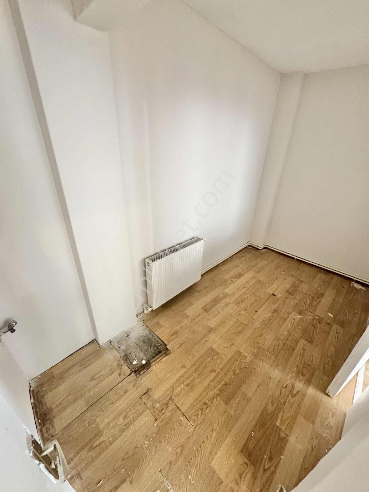 Altın Emlak'tan Yedikule'de Kiralık 2+1 Balkonlu Ara Kat Daire - Görsel 6