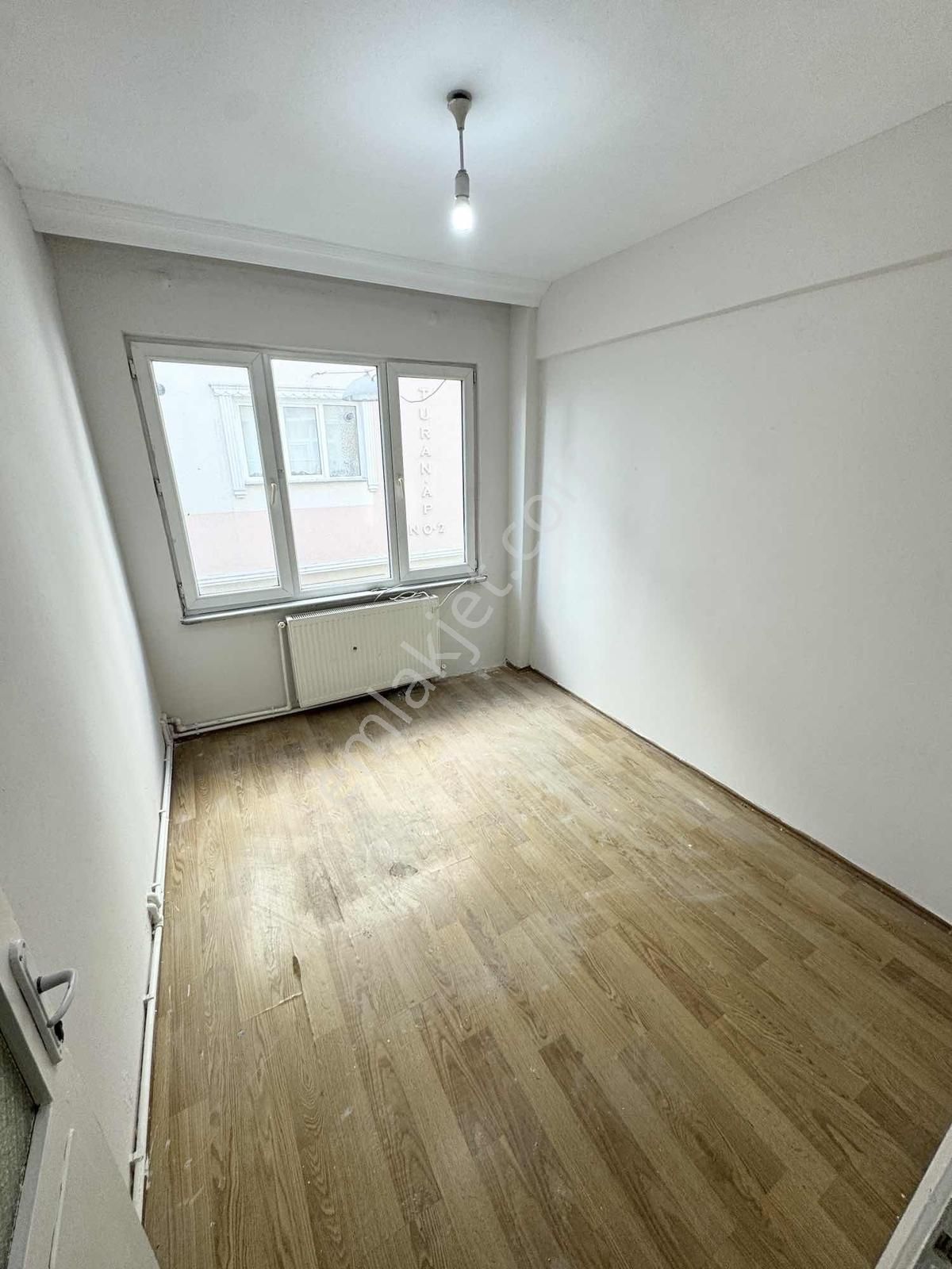 Altın Emlak'tan Yedikule'de Kiralık 2+1 Balkonlu Ara Kat Daire - Görsel 10