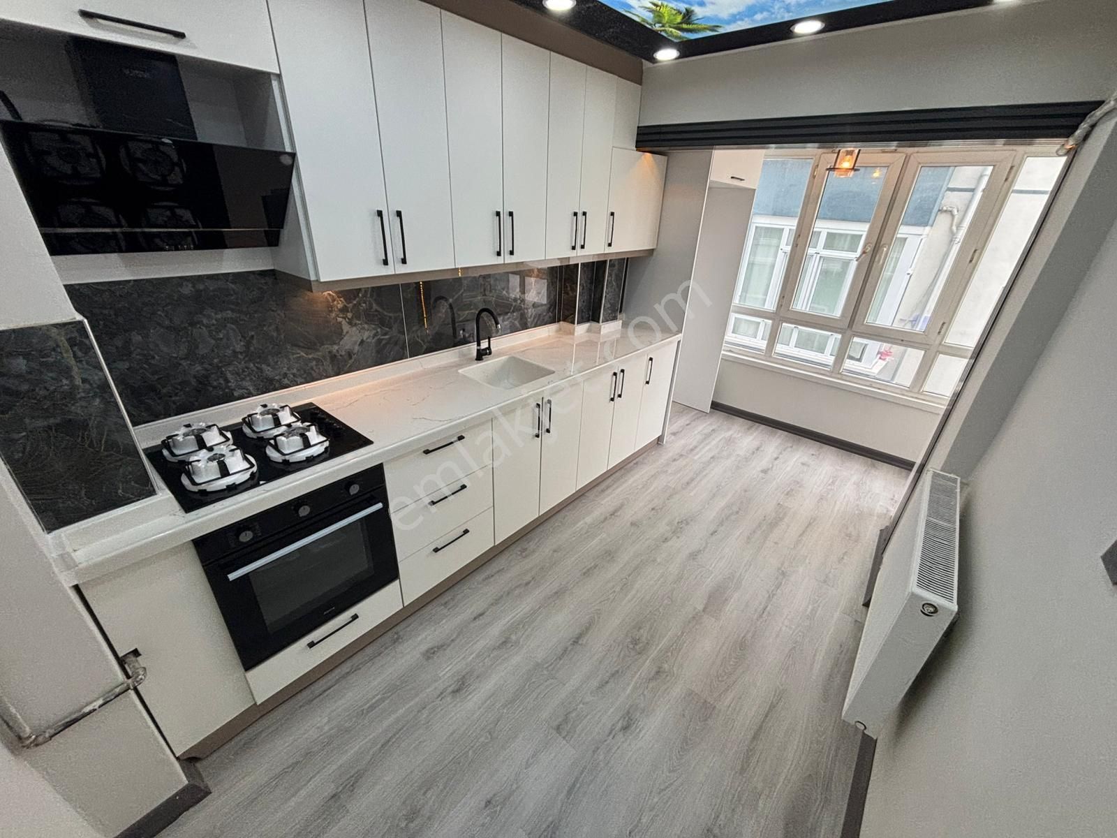 Aktif Emlak’tan 3+1 Ara Katta Full Yapılı Satılık Daire!!