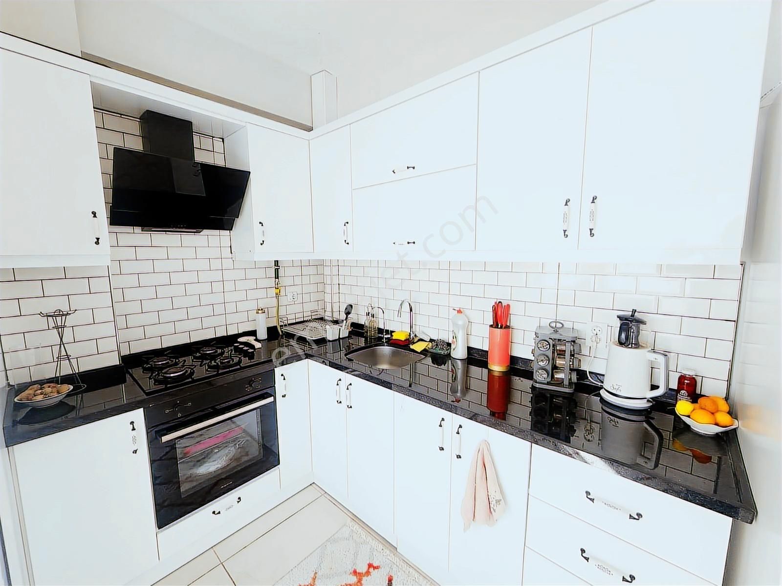 Hcl'den Full Eşyalı 2,5+1 Büyük/100 M² Net/mezitli Satılık Daire