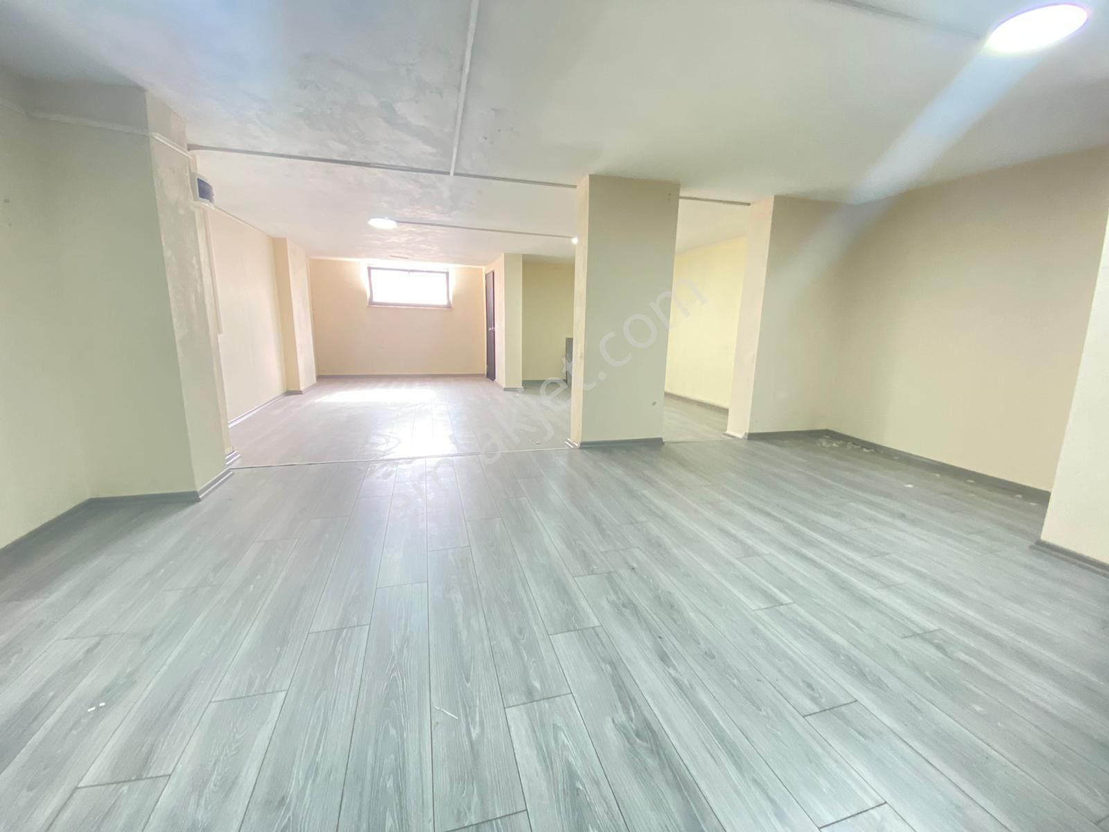 Taşdelen' De Ana Caddeye Yakın Kiralık Dükkan- Fırsat İşyeri