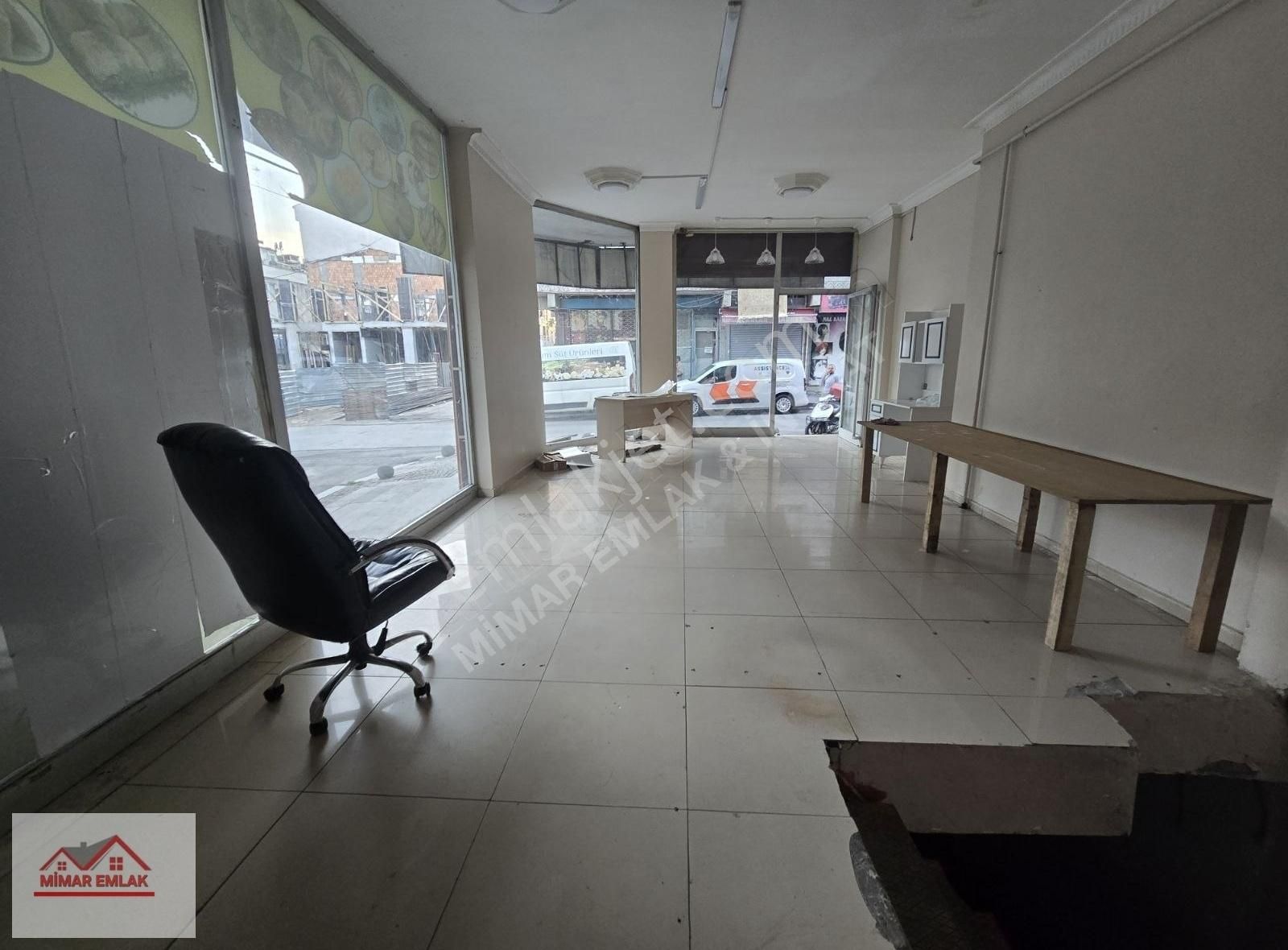 Mimarsinan Cadde Üzeri Kiralık Köşebaşı Yeni Depolu Dukkan