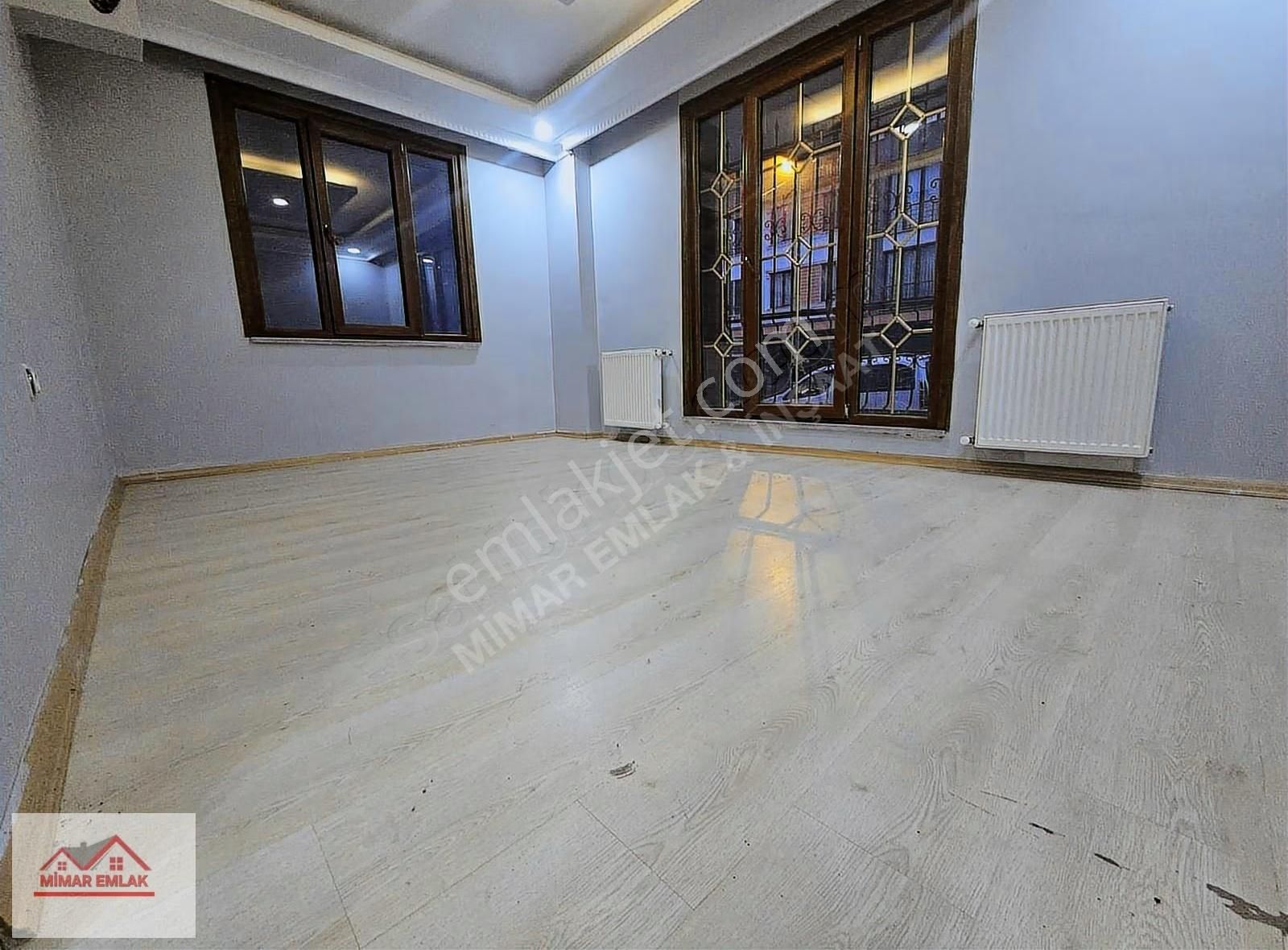 Mimar Yapıdan Meydanda Satılık 2+1 Y.giriş - Görsel 3